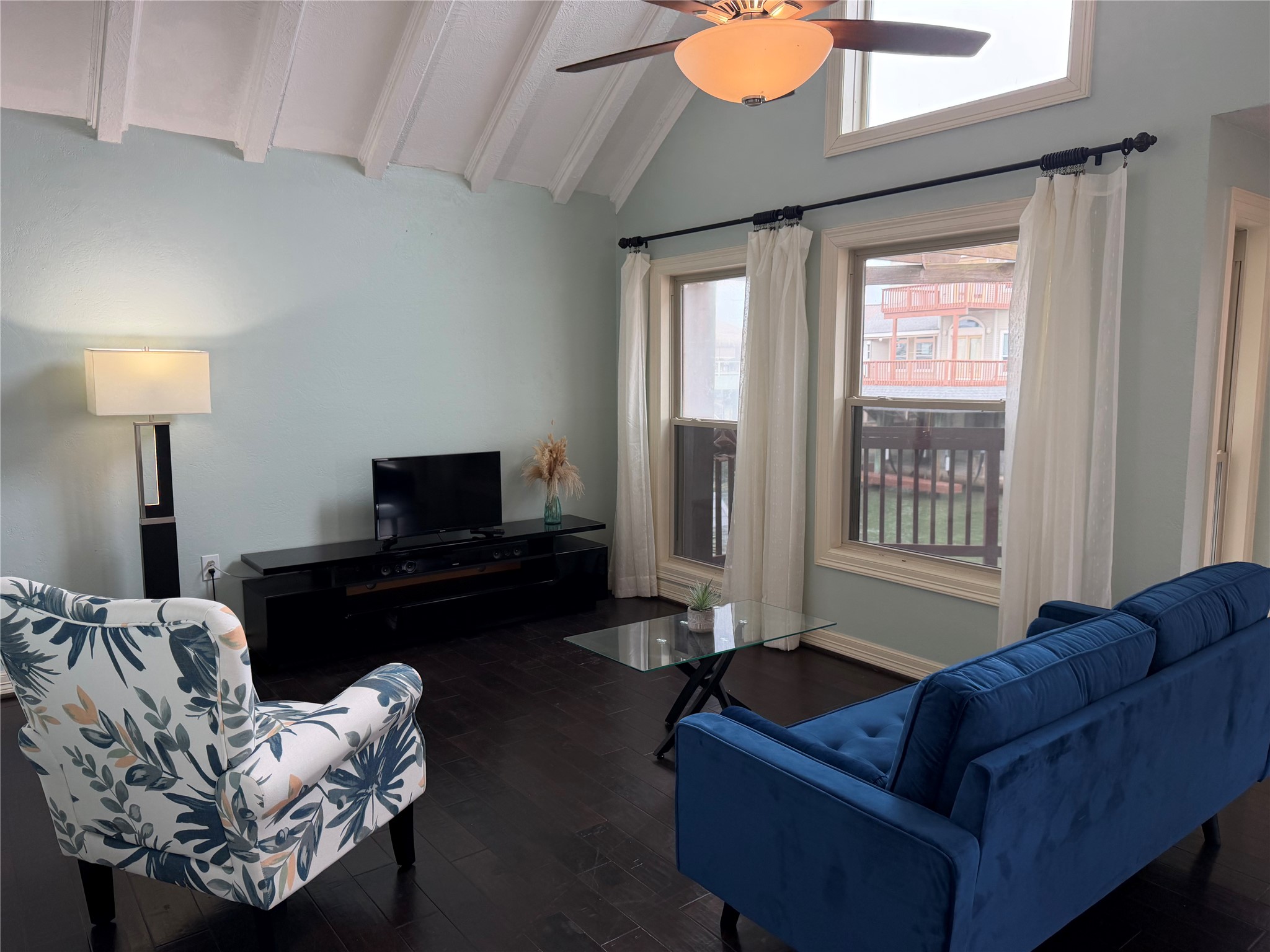146 Tamana Drive Property Photo 4