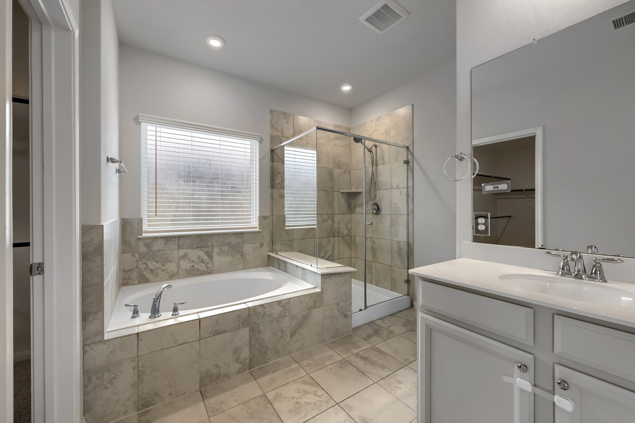 2409 Goddard Green Drive Property Photo 14