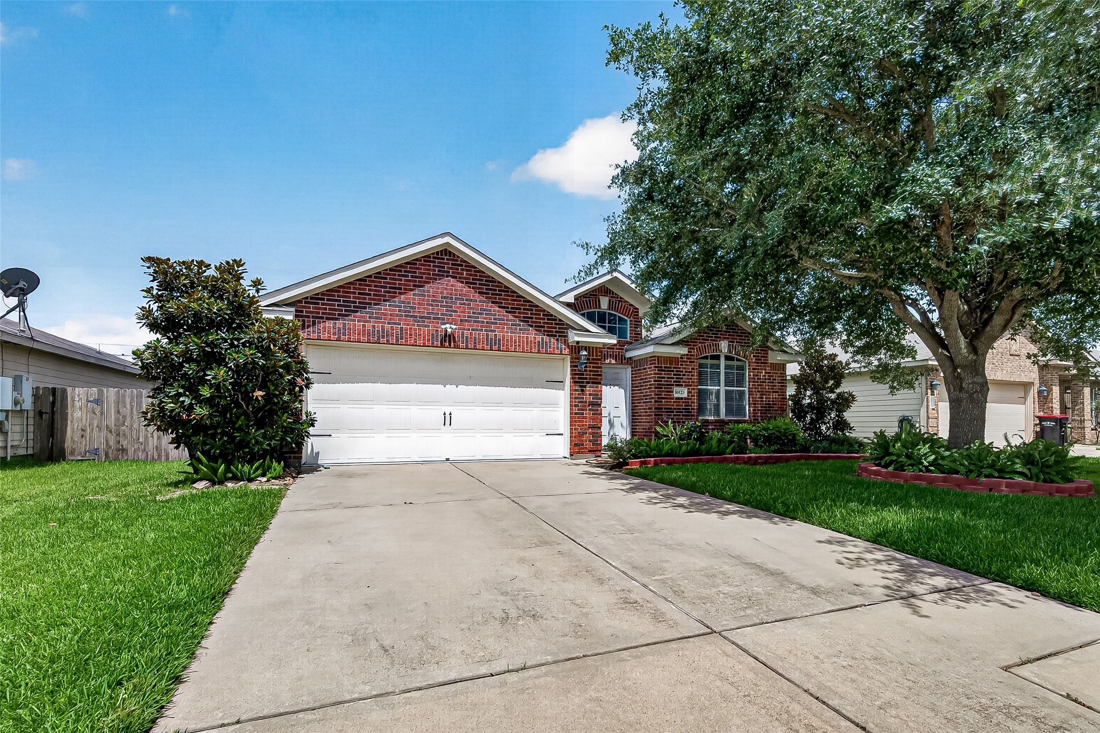 16123 Ducktail Lane Property Photo 2