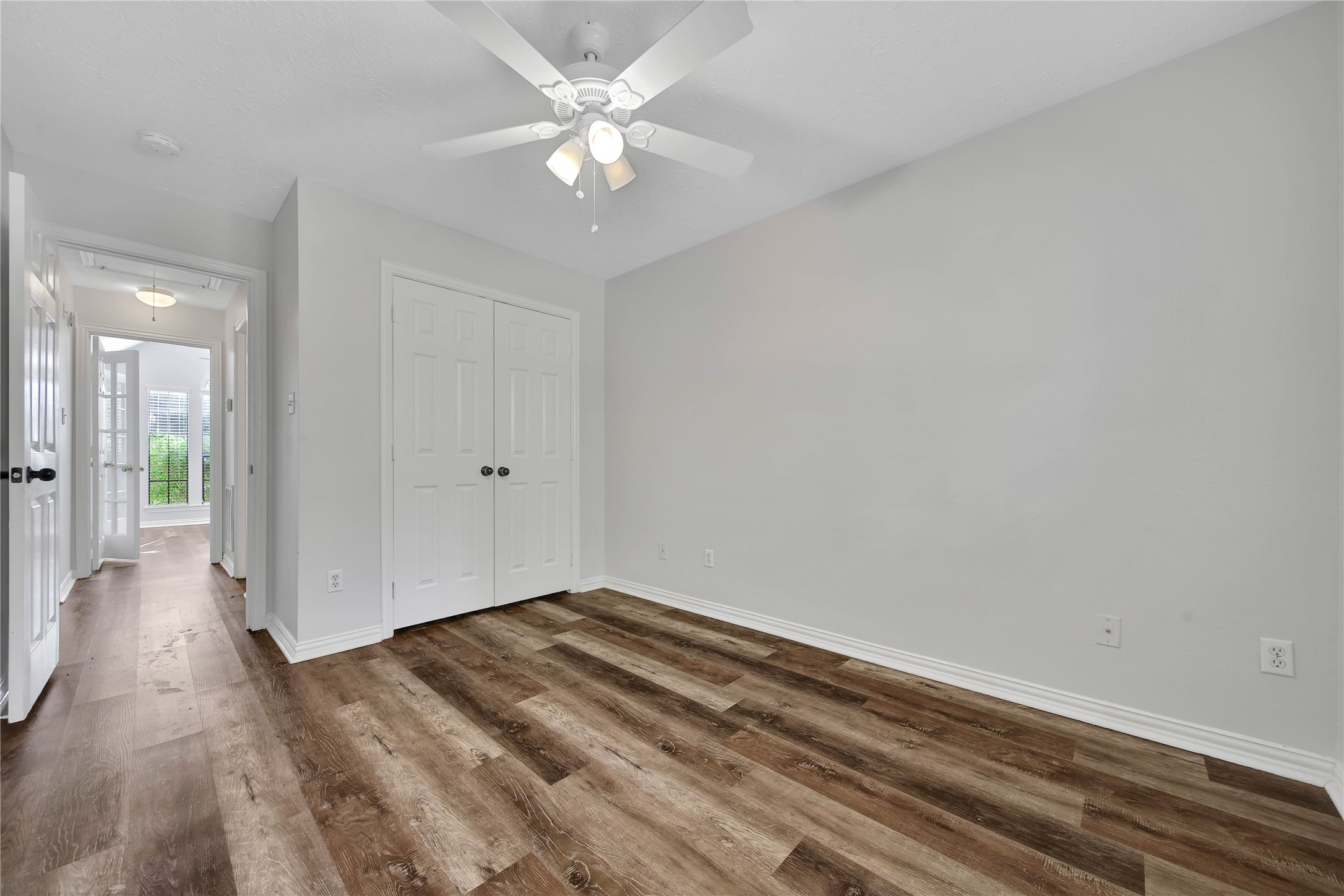 11334 Twain Drive Property Photo 7