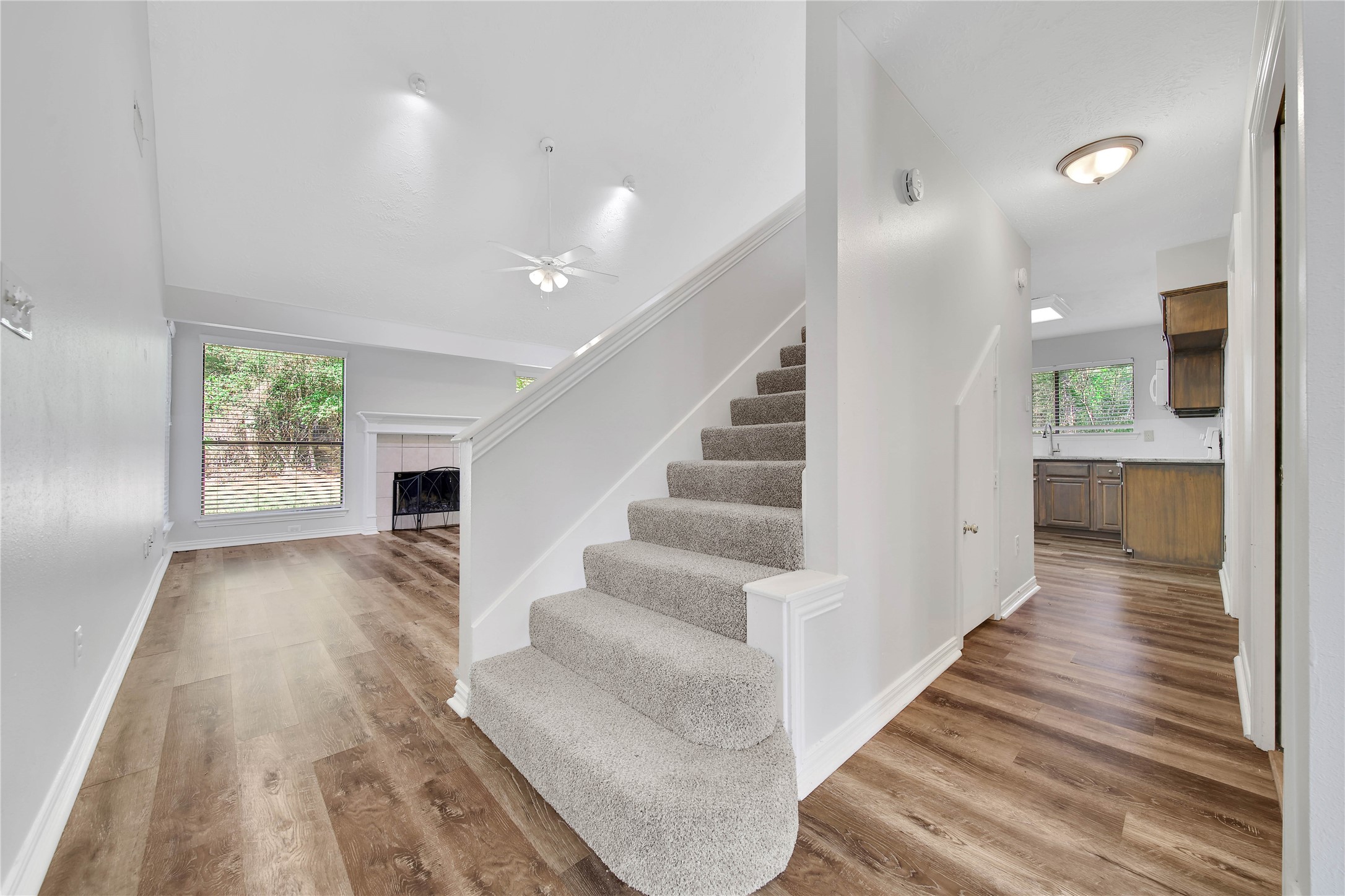 11334 Twain Drive Property Photo 12