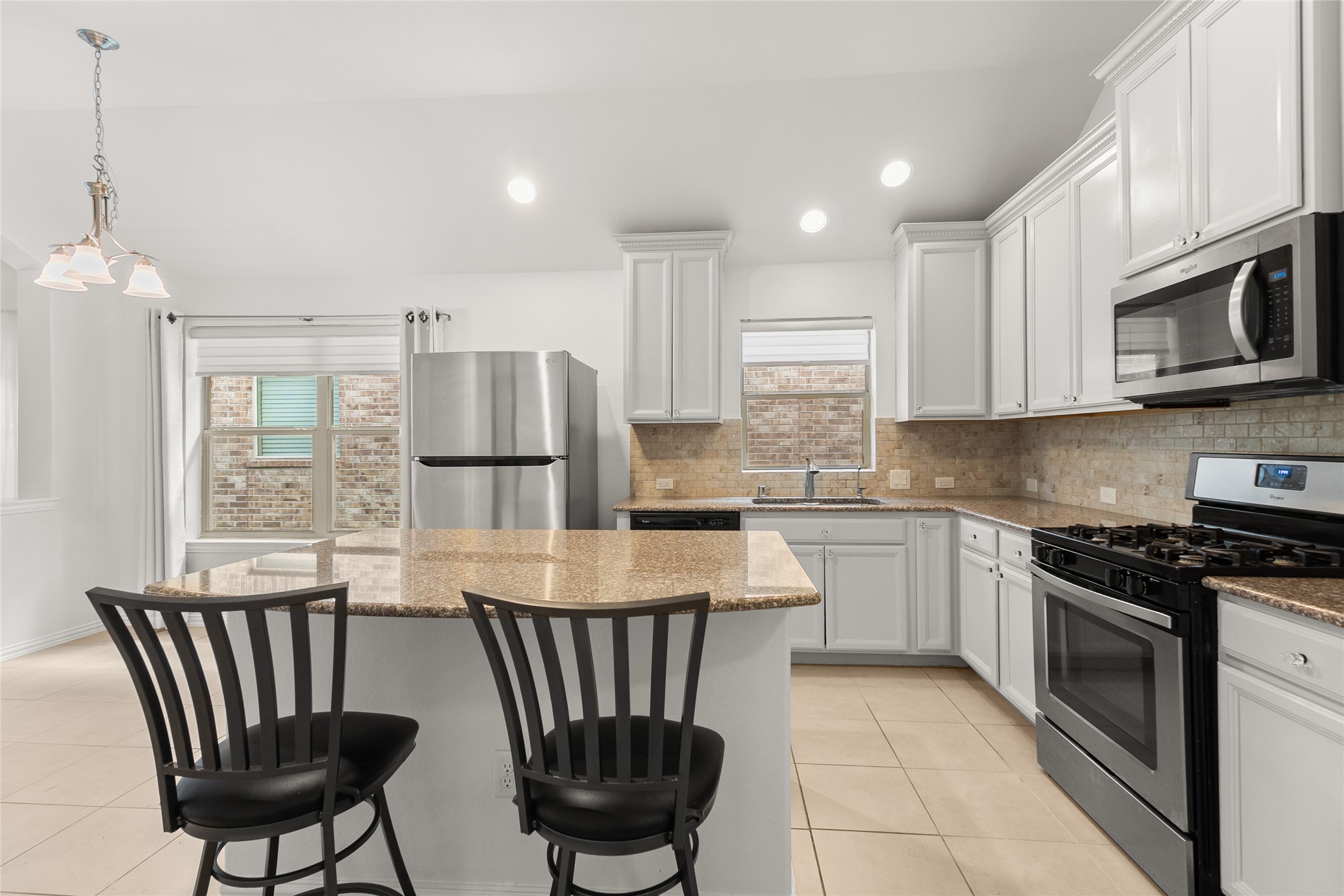 21380 Kings Guild Lane Property Photo 8