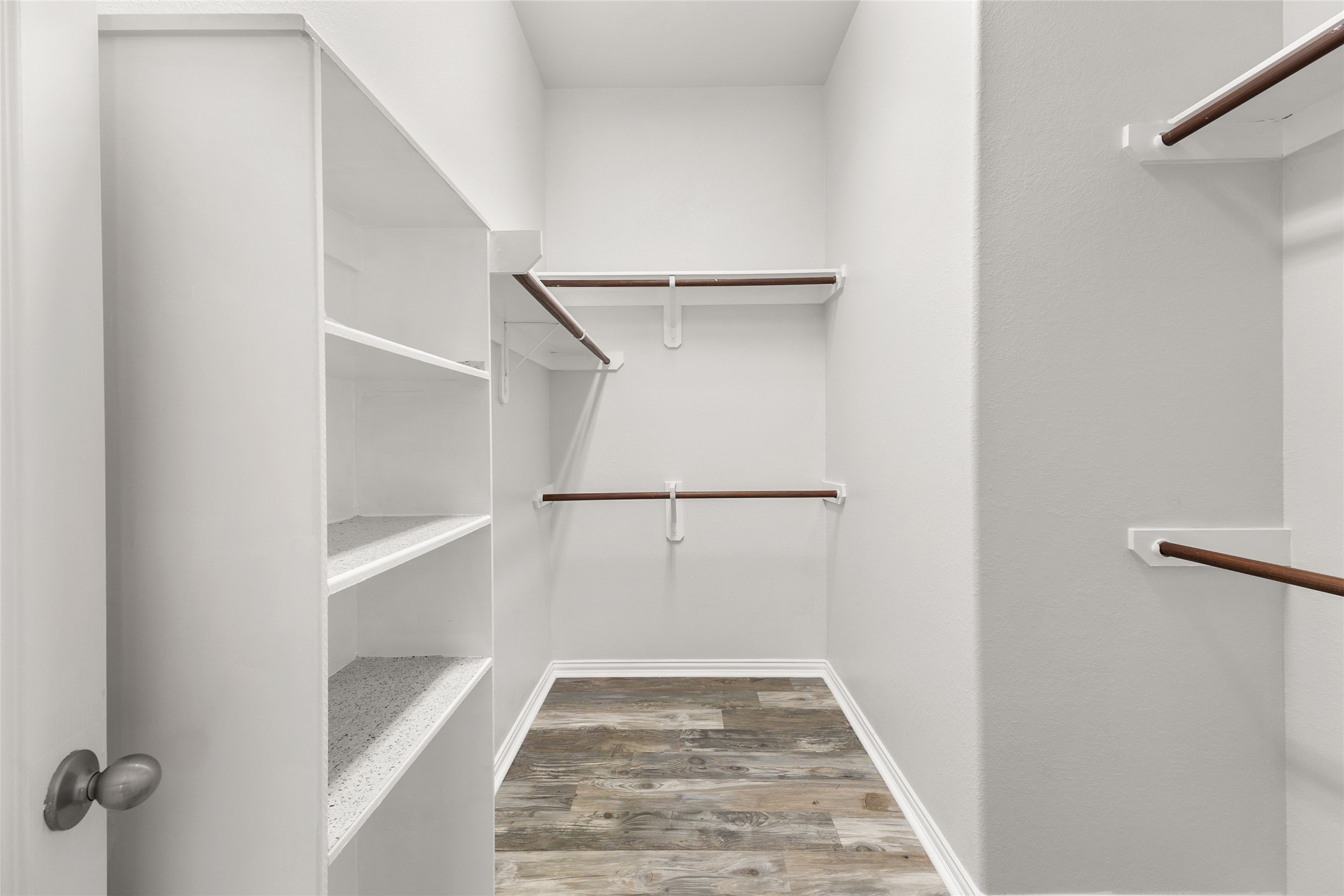 21380 Kings Guild Lane Property Photo 18