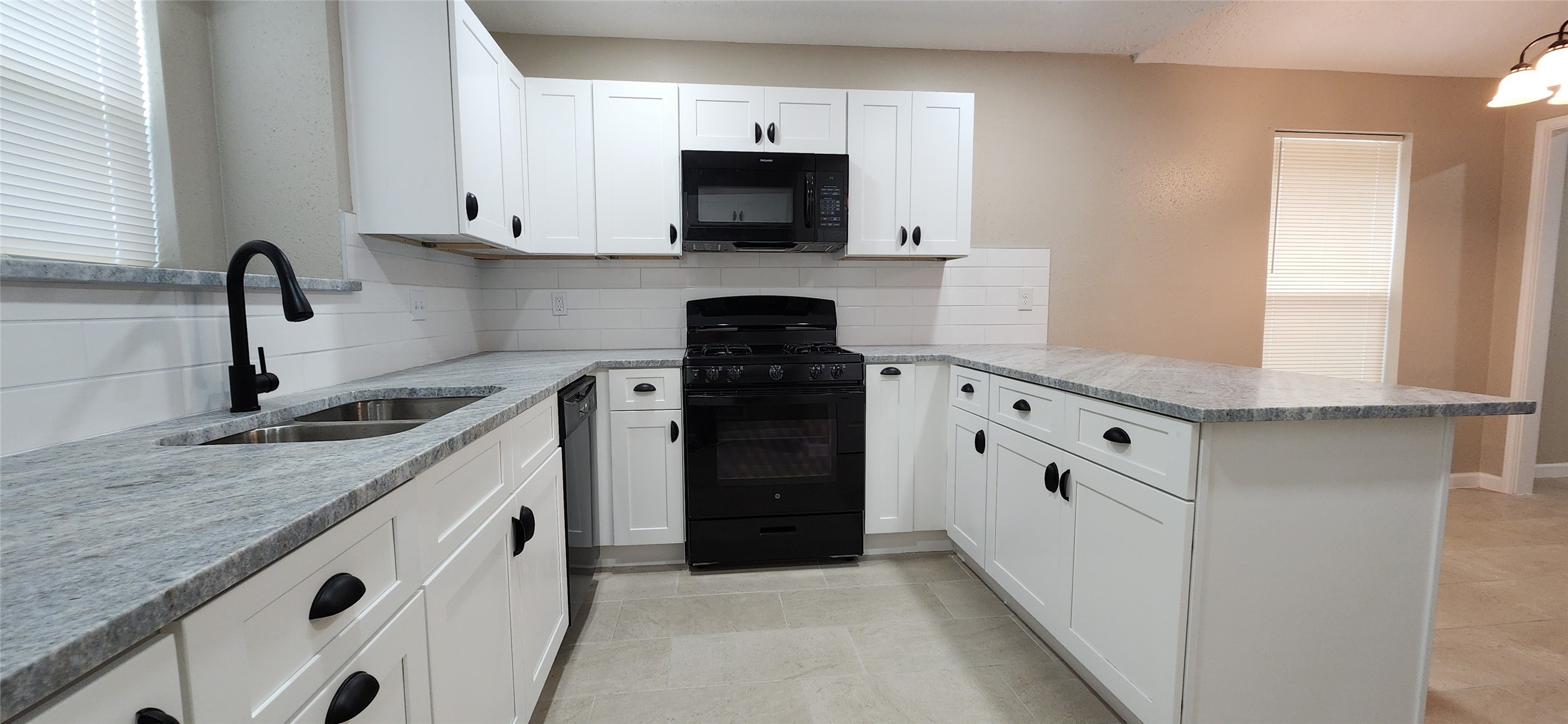 128 Lasso Street Property Photo 11
