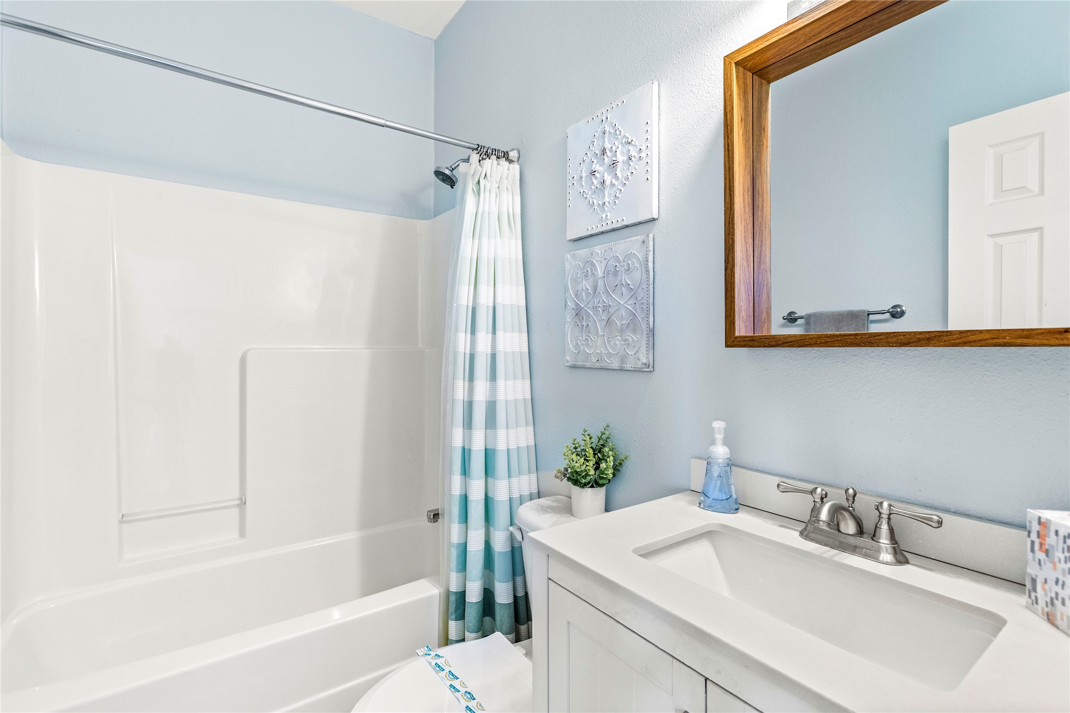 4114 Courageous Lane Property Photo 16
