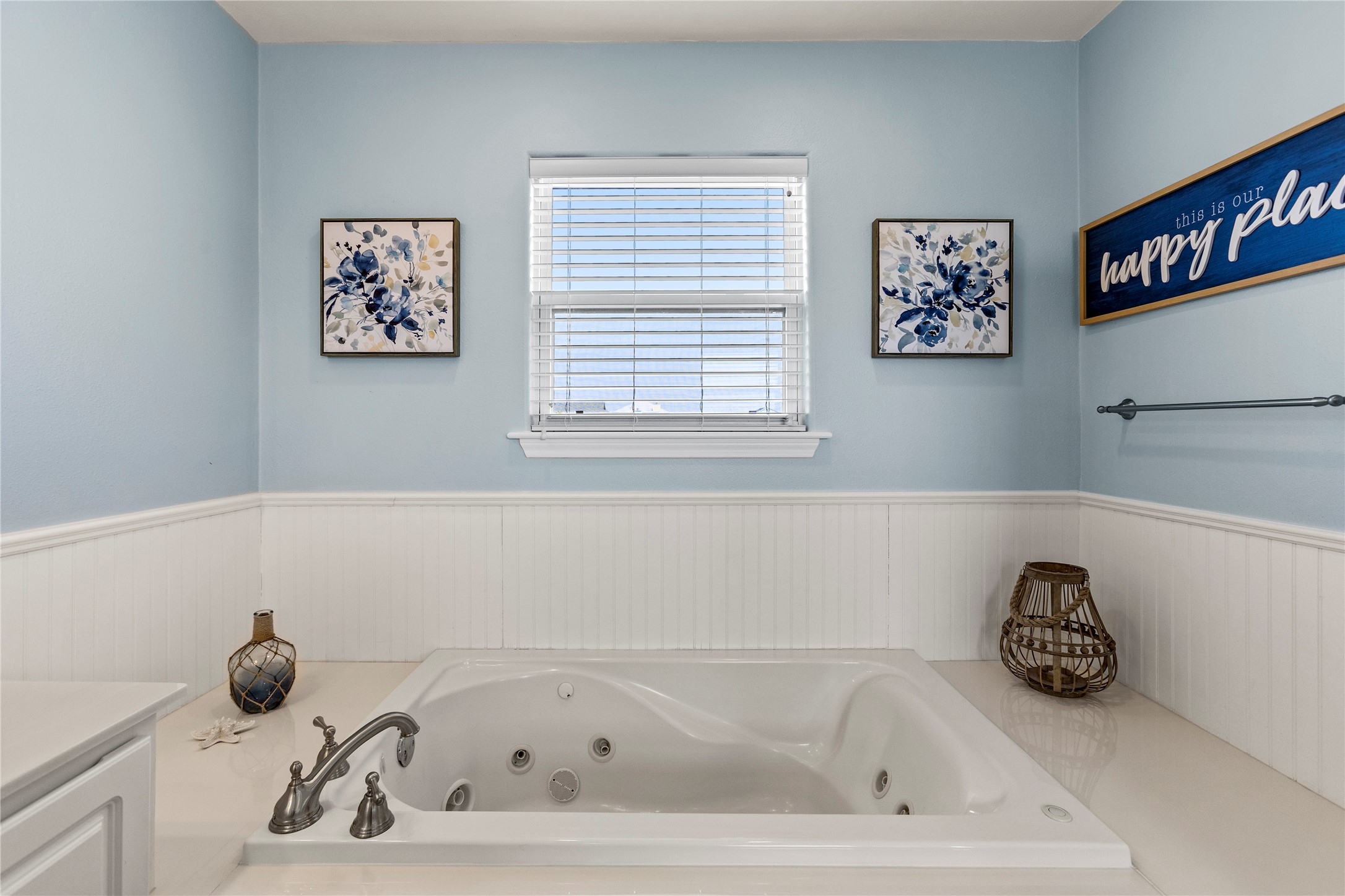 4114 Courageous Lane Property Photo 33