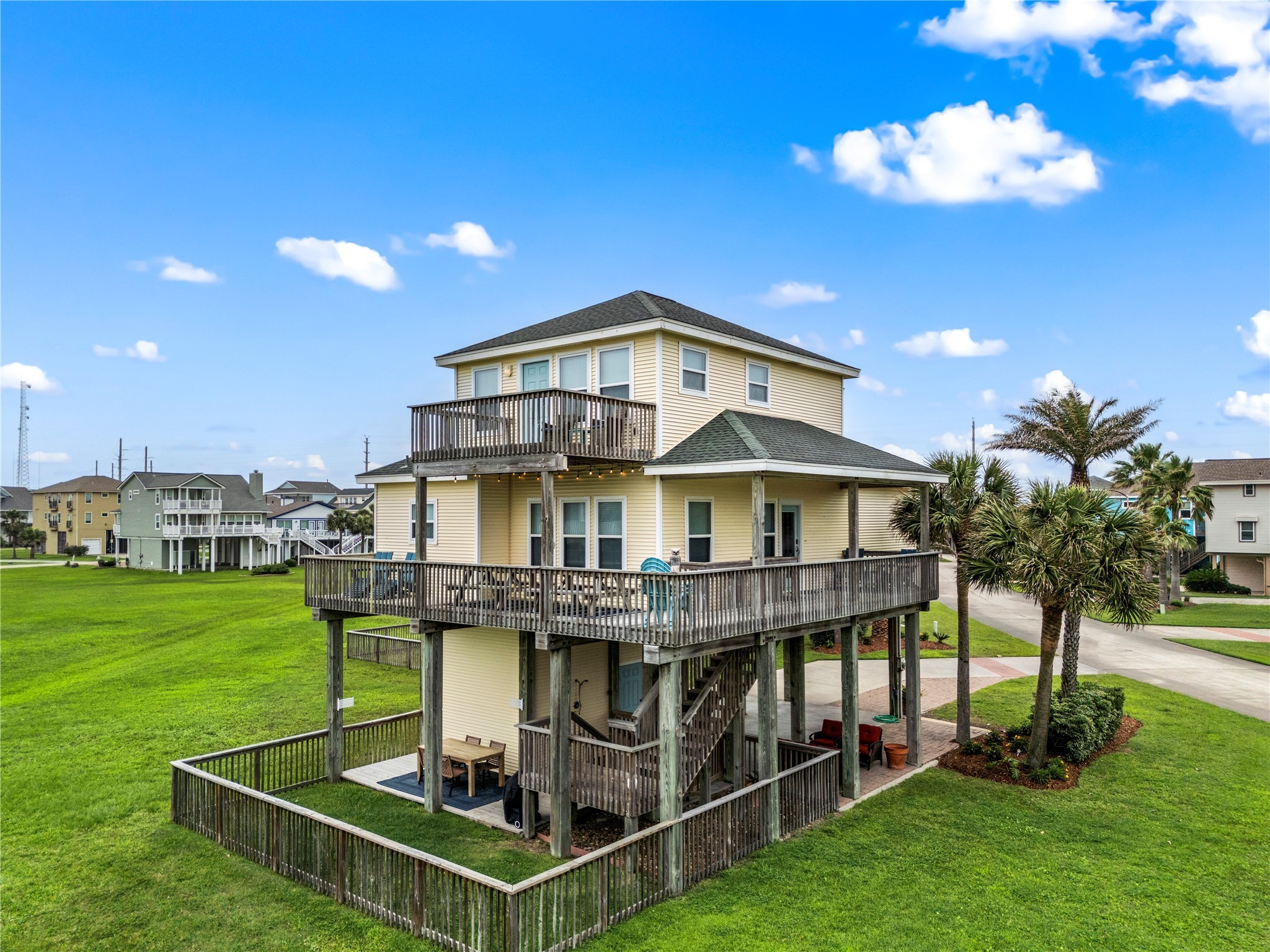4114 Courageous Lane Property Photo 47