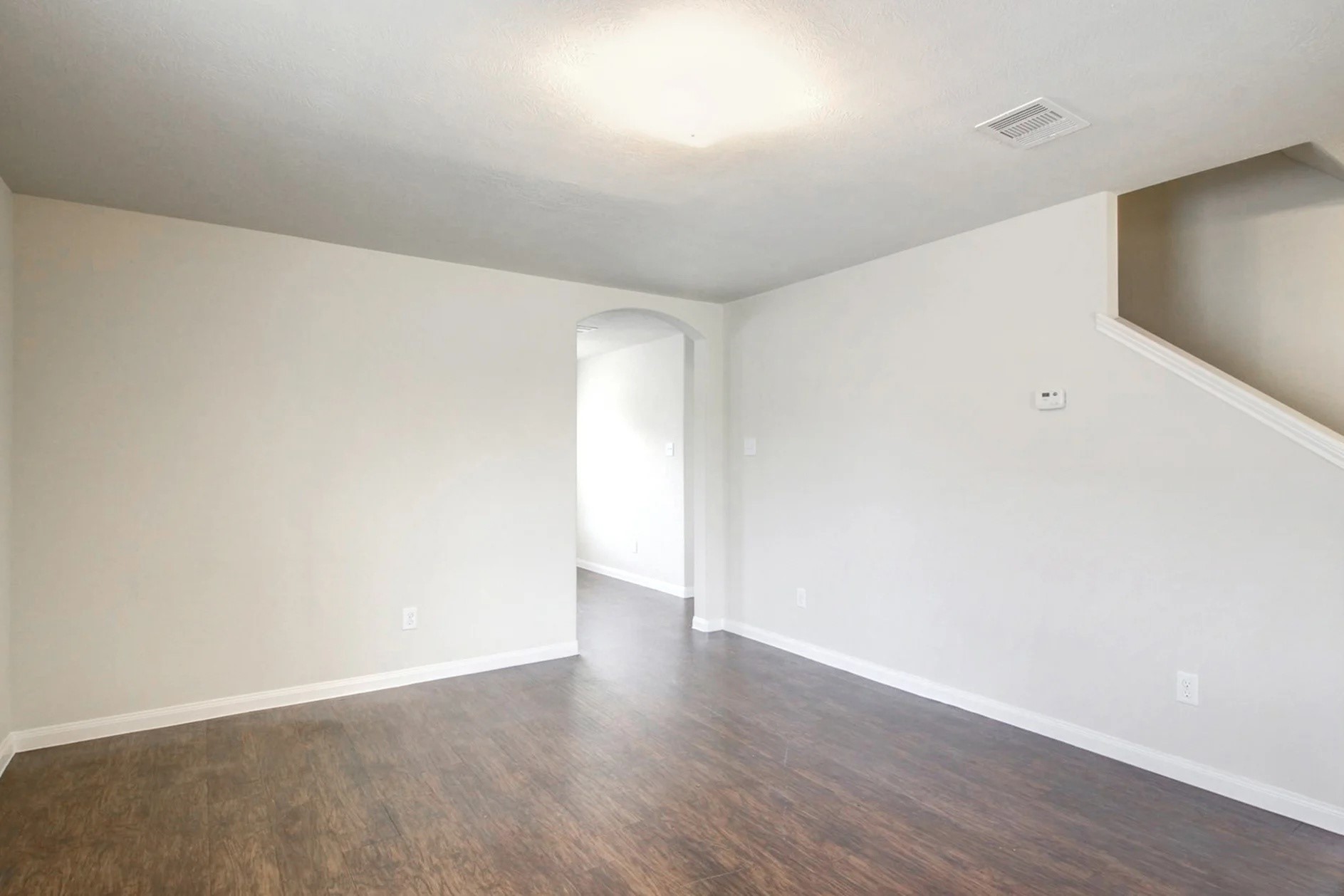 5627 Post Oak Manor Drive Property Photo 4