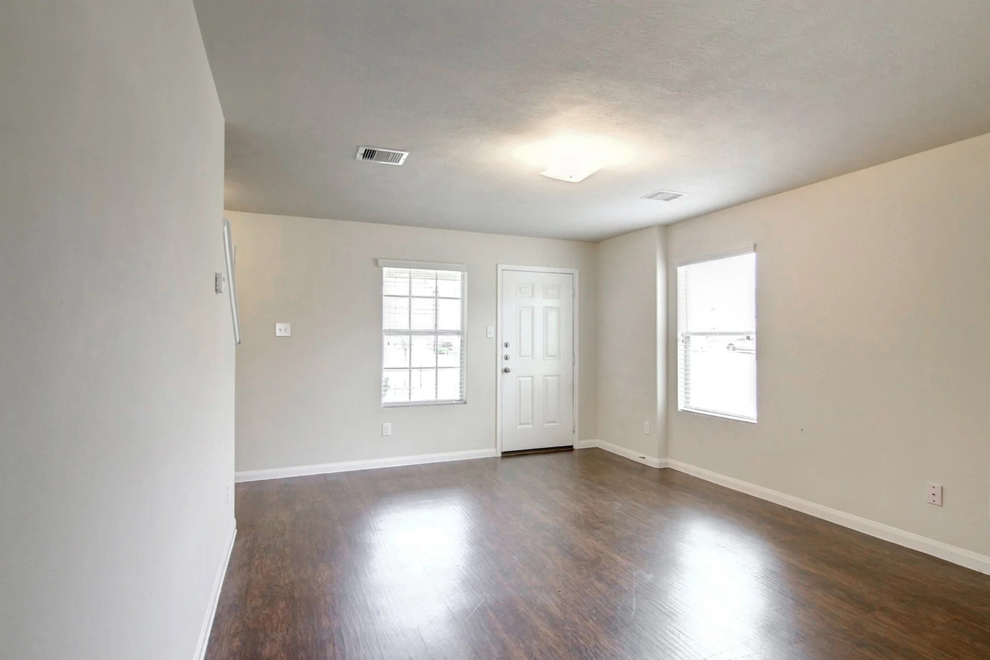 5627 Post Oak Manor Drive Property Photo 5