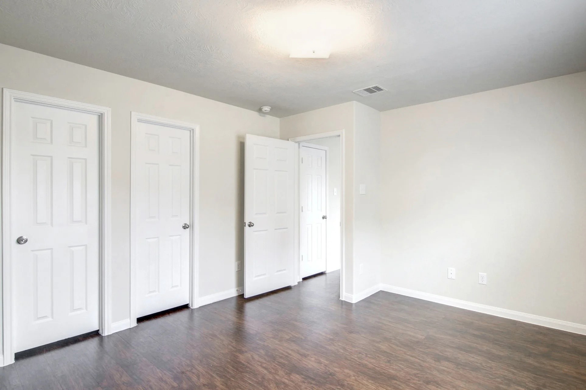 5627 Post Oak Manor Drive Property Photo 6