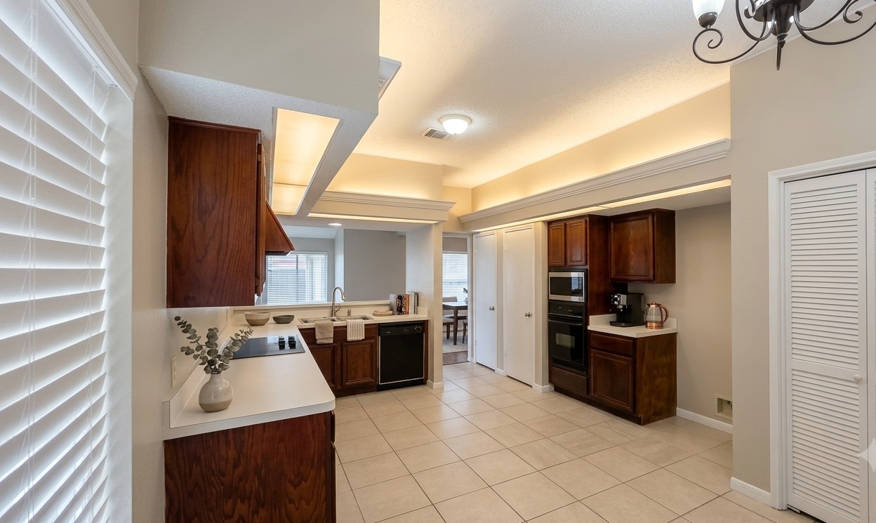12747 Ashford Meadow Drive Property Photo 6