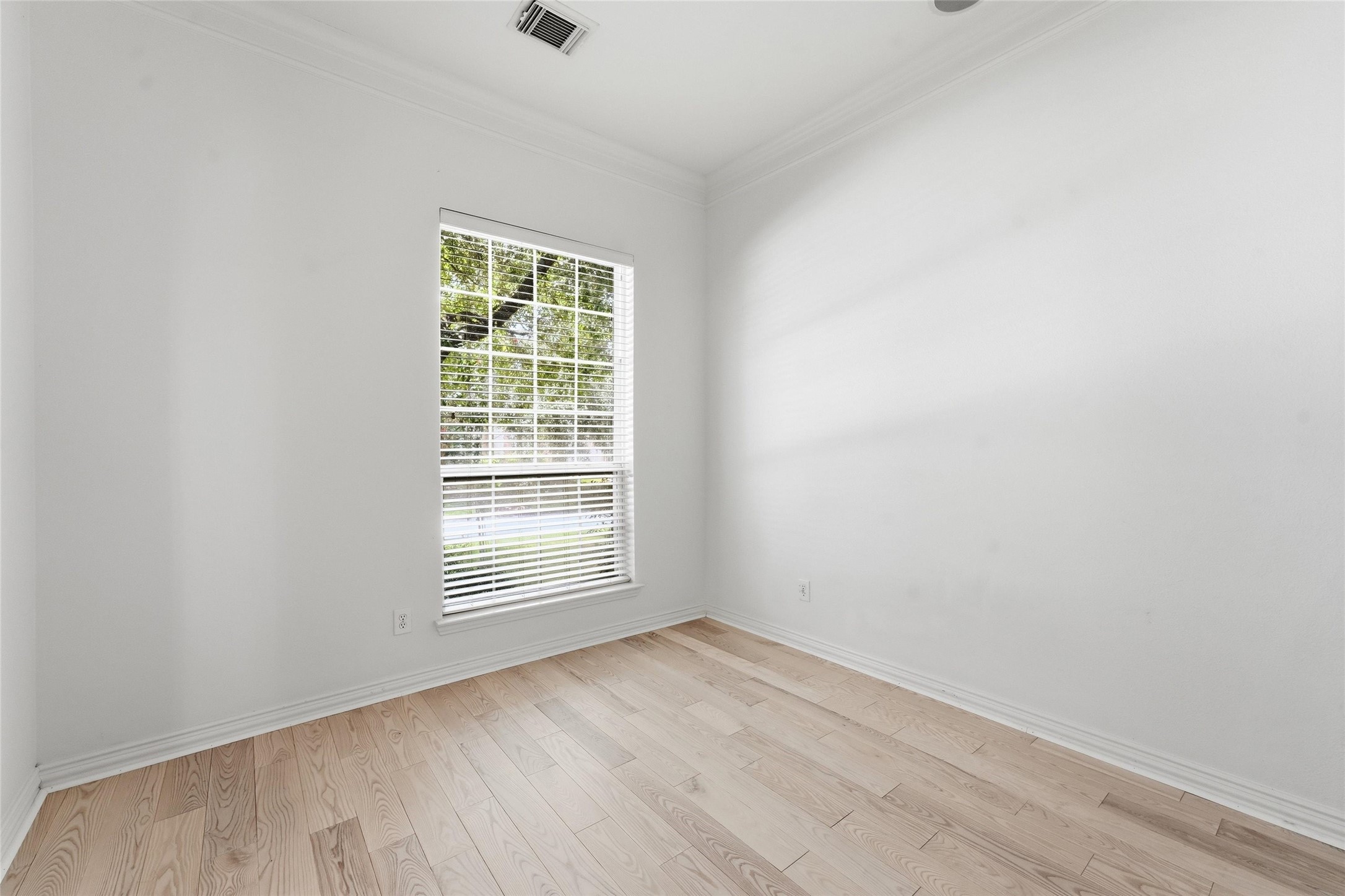 58 N Scribewood Circle Property Photo 5