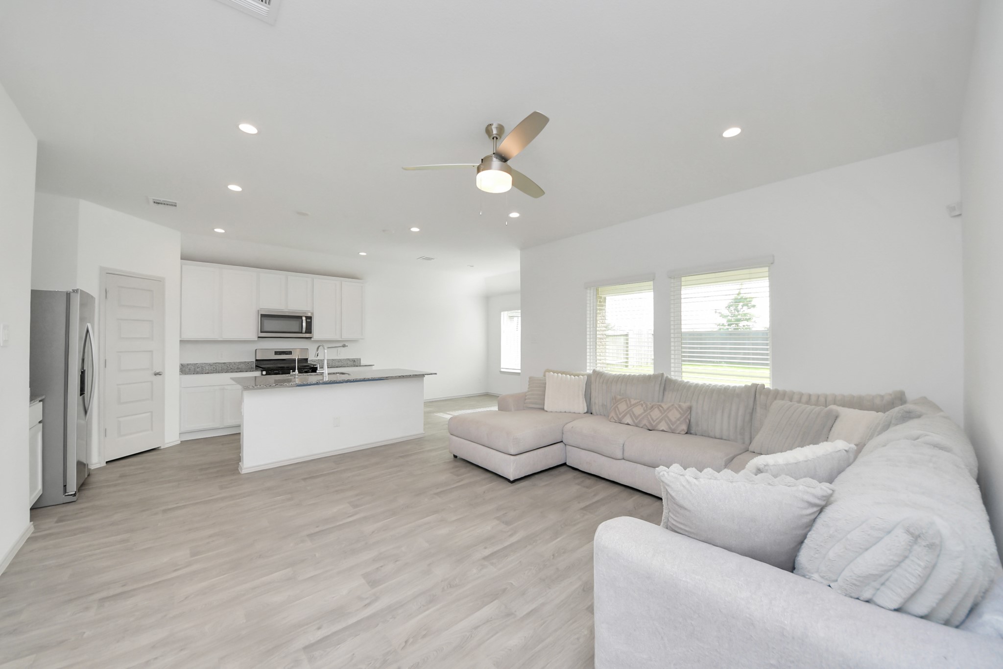 3521 Rockefeller Road Property Photo 8