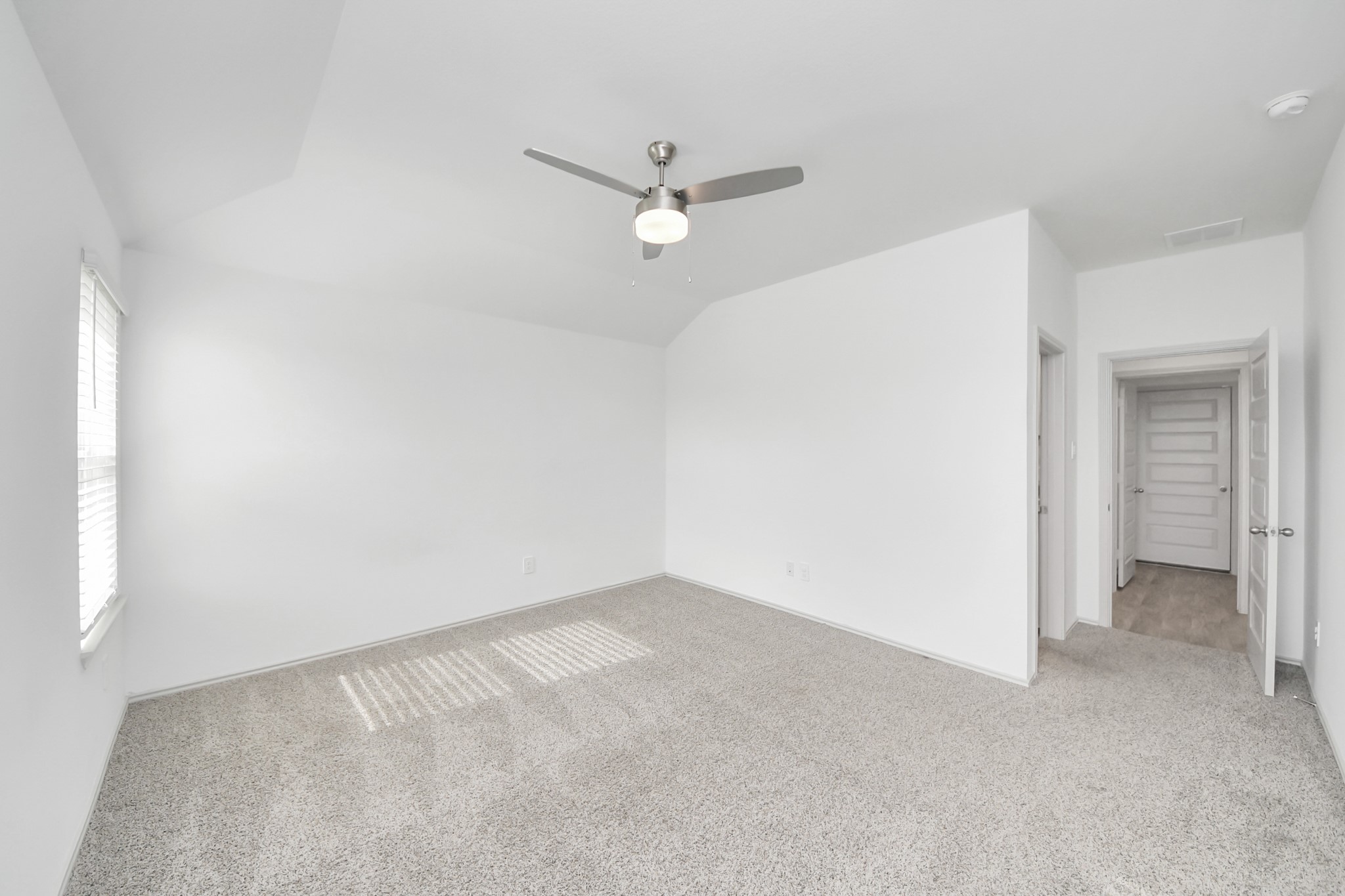 3521 Rockefeller Road Property Photo 12