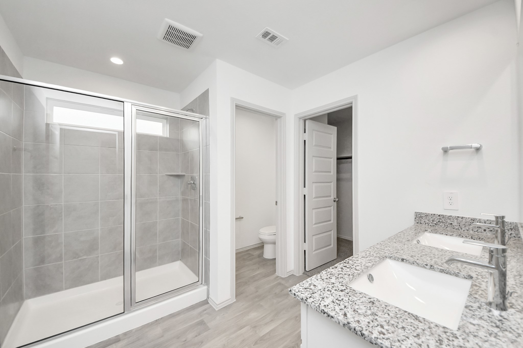 3521 Rockefeller Road Property Photo 13