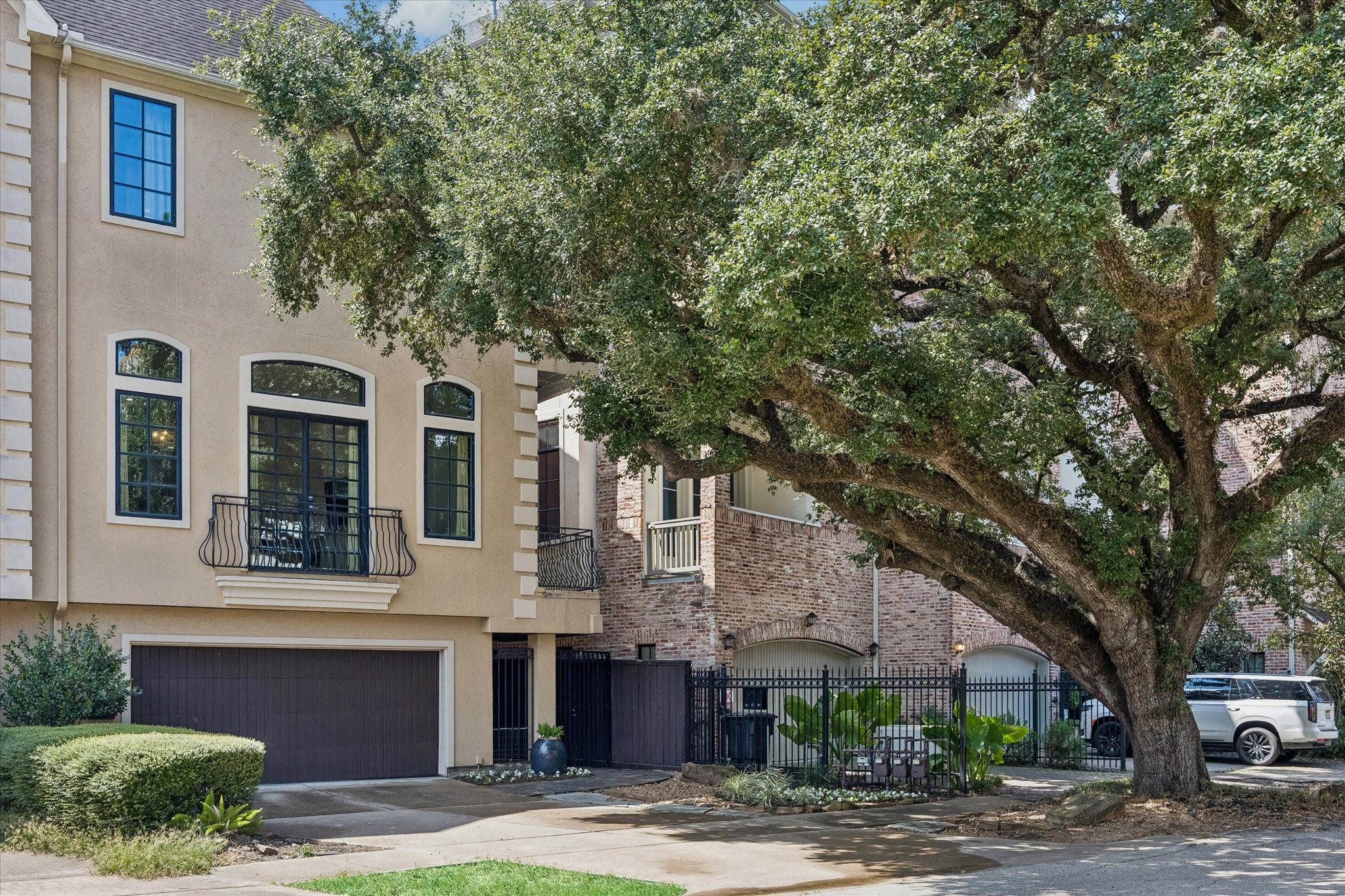 6513 Taggart Street B Property Photo 2