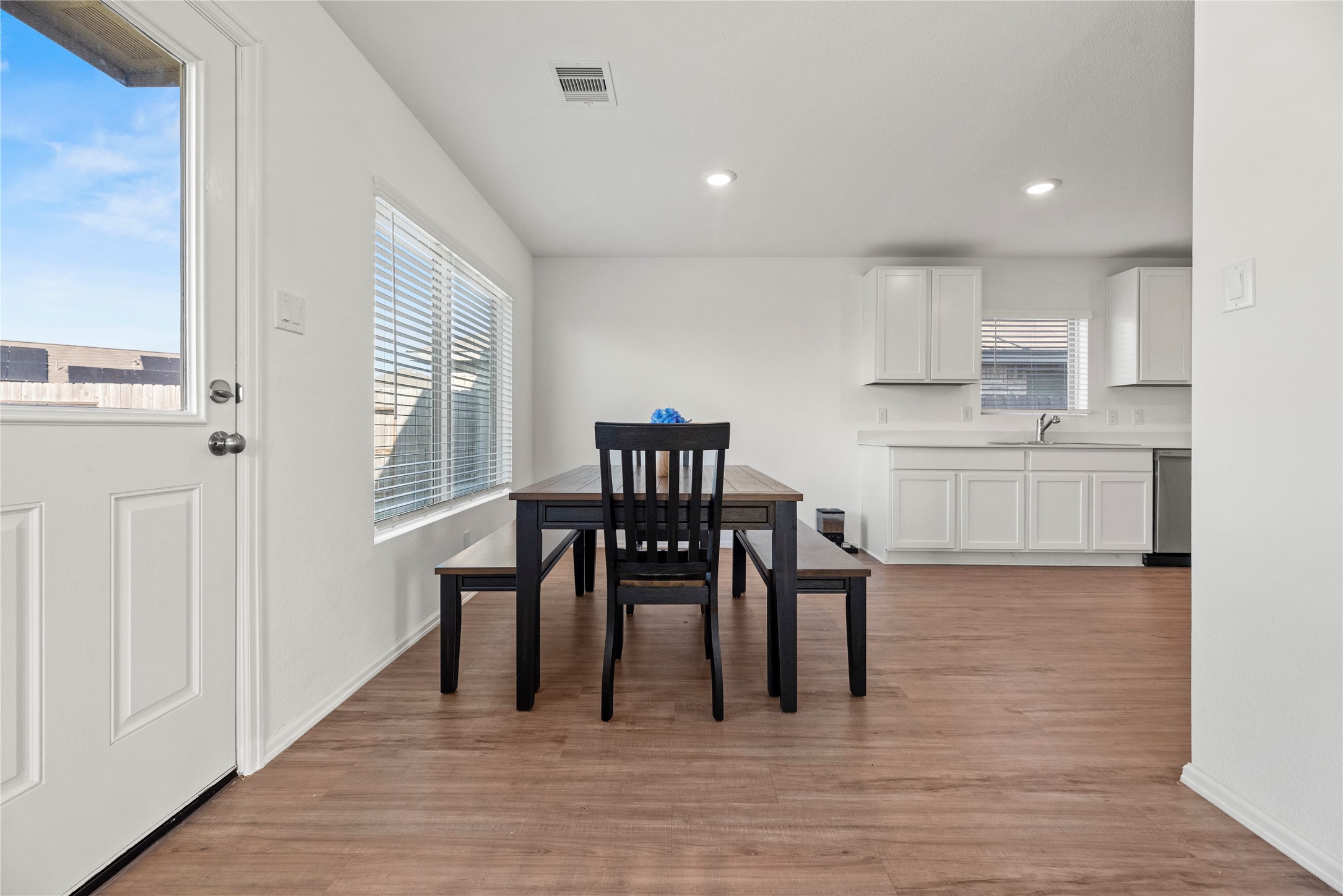 7303 Clover Chase Drive Property Photo 6