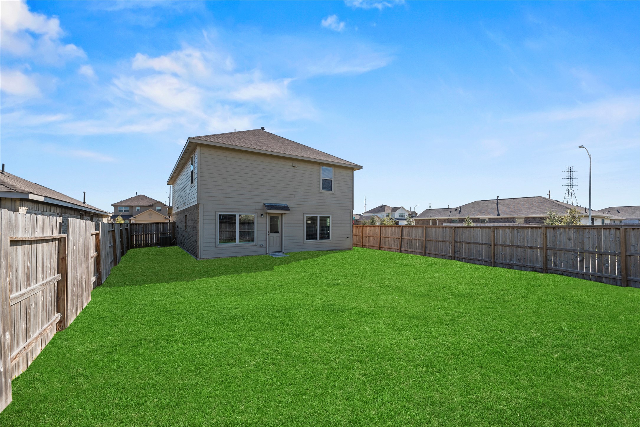 7303 Clover Chase Drive Property Photo 14