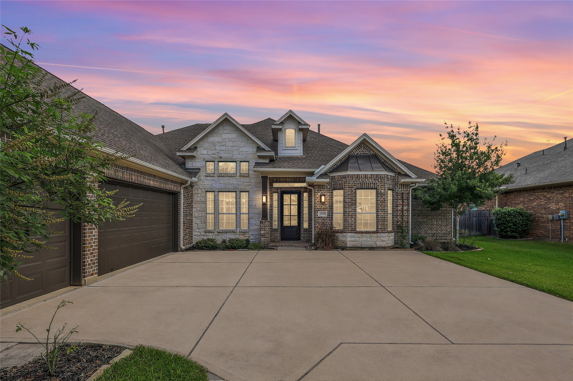 32810 Wall Flower Drive Property Photo 1