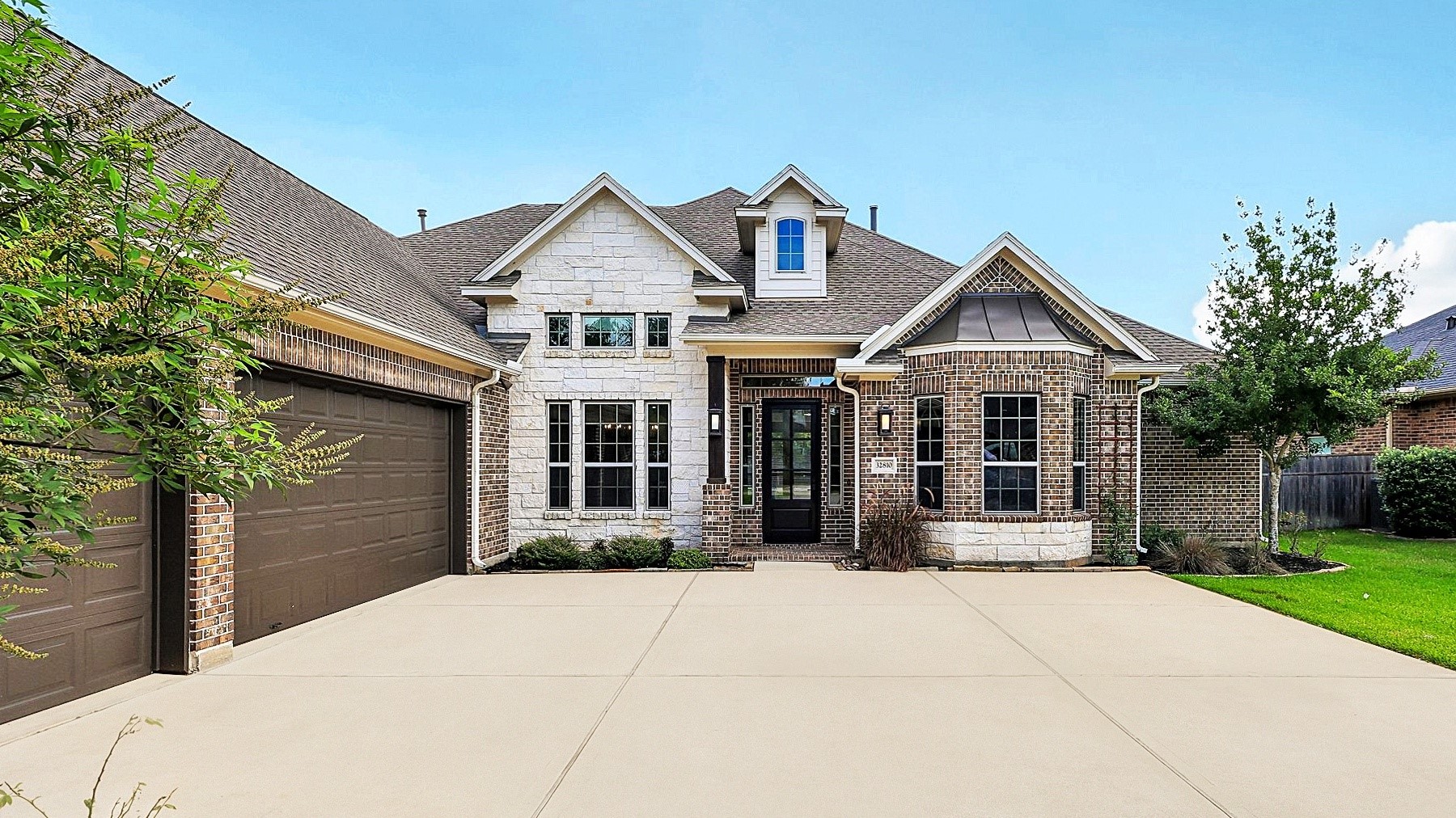 32810 Wall Flower Drive Property Photo 1