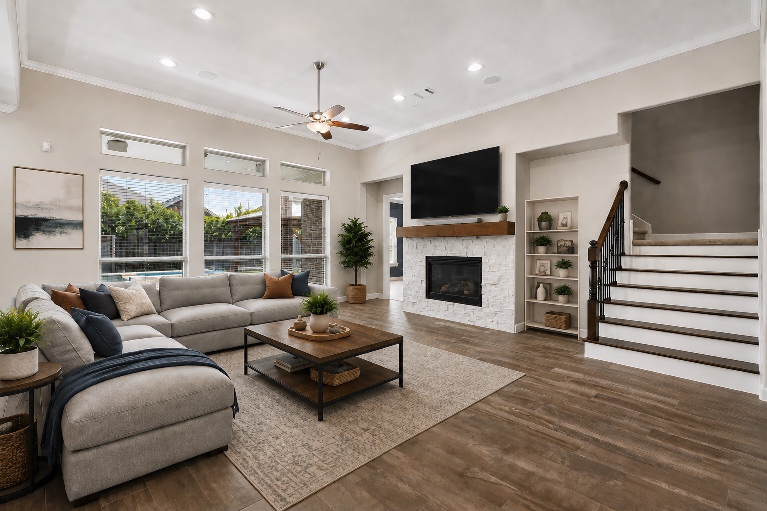 32810 Wall Flower Drive Property Photo 4