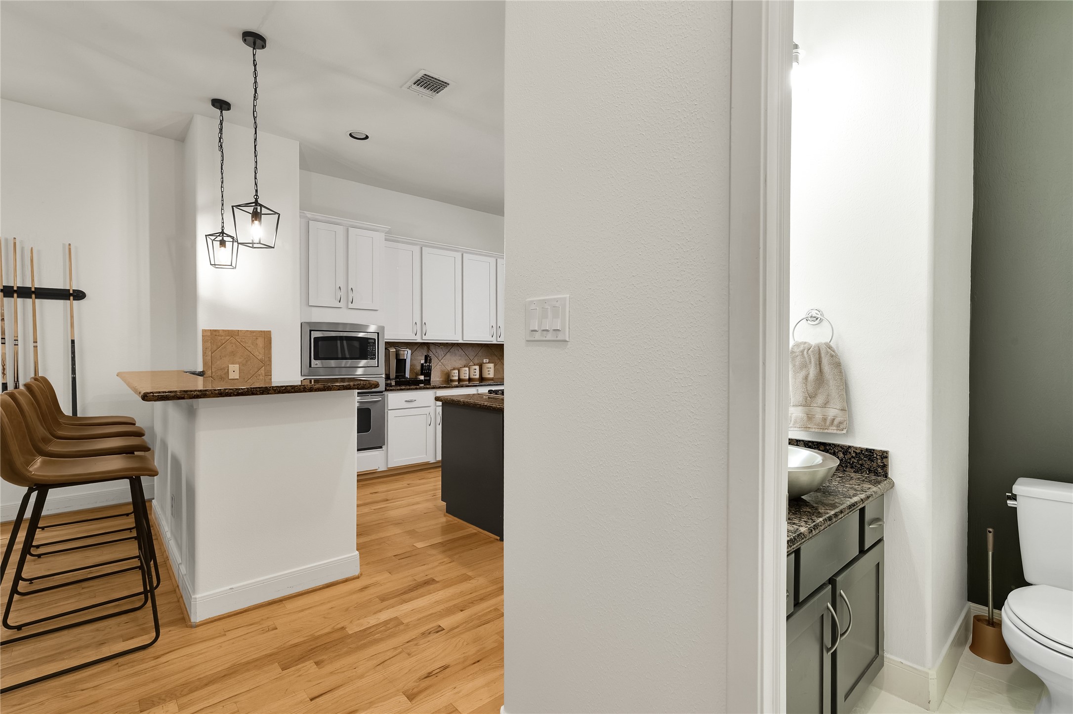 5213 Lillian Street Property Photo 11