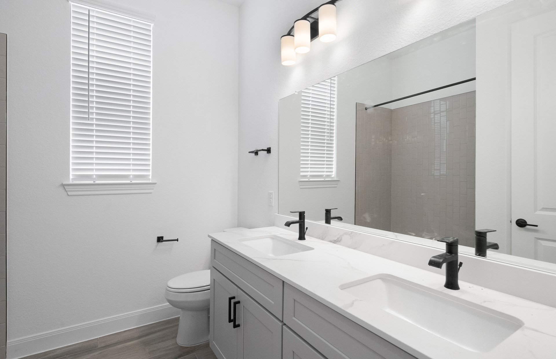 6107 Lush Pasture Lane Property Photo 7