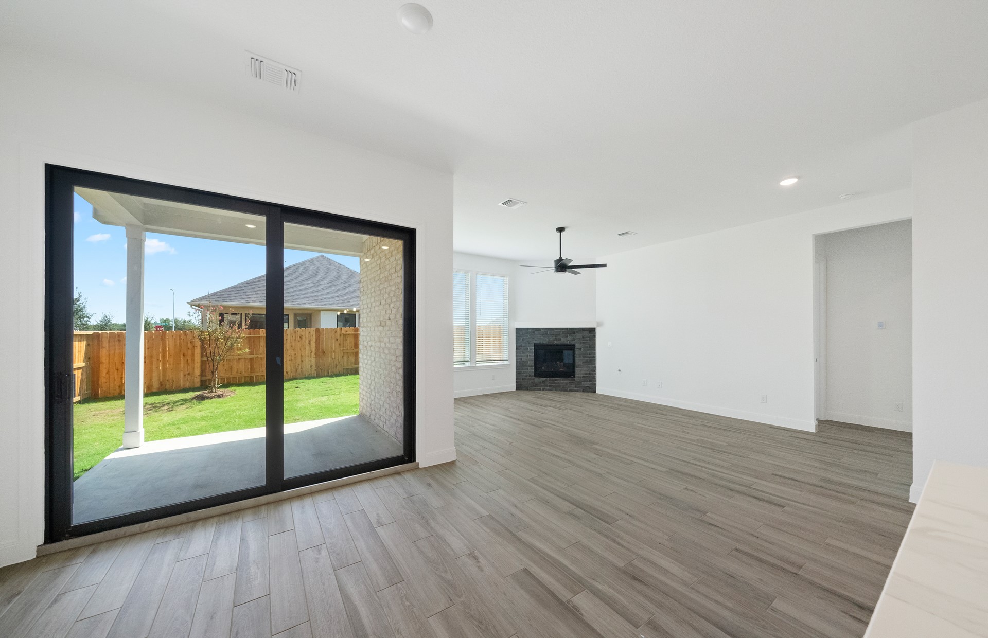 6107 Lush Pasture Lane Property Photo 21