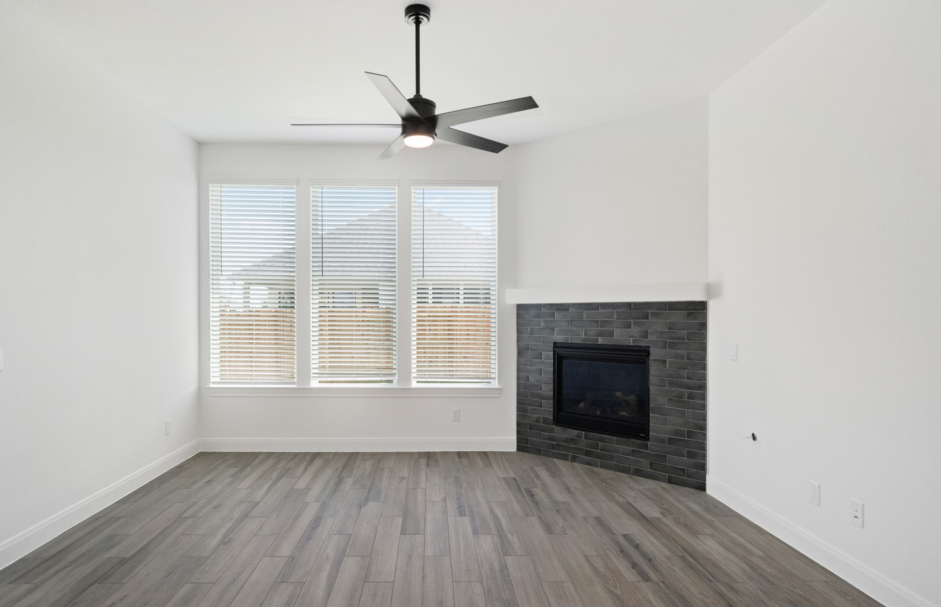 6107 Lush Pasture Lane Property Photo 25
