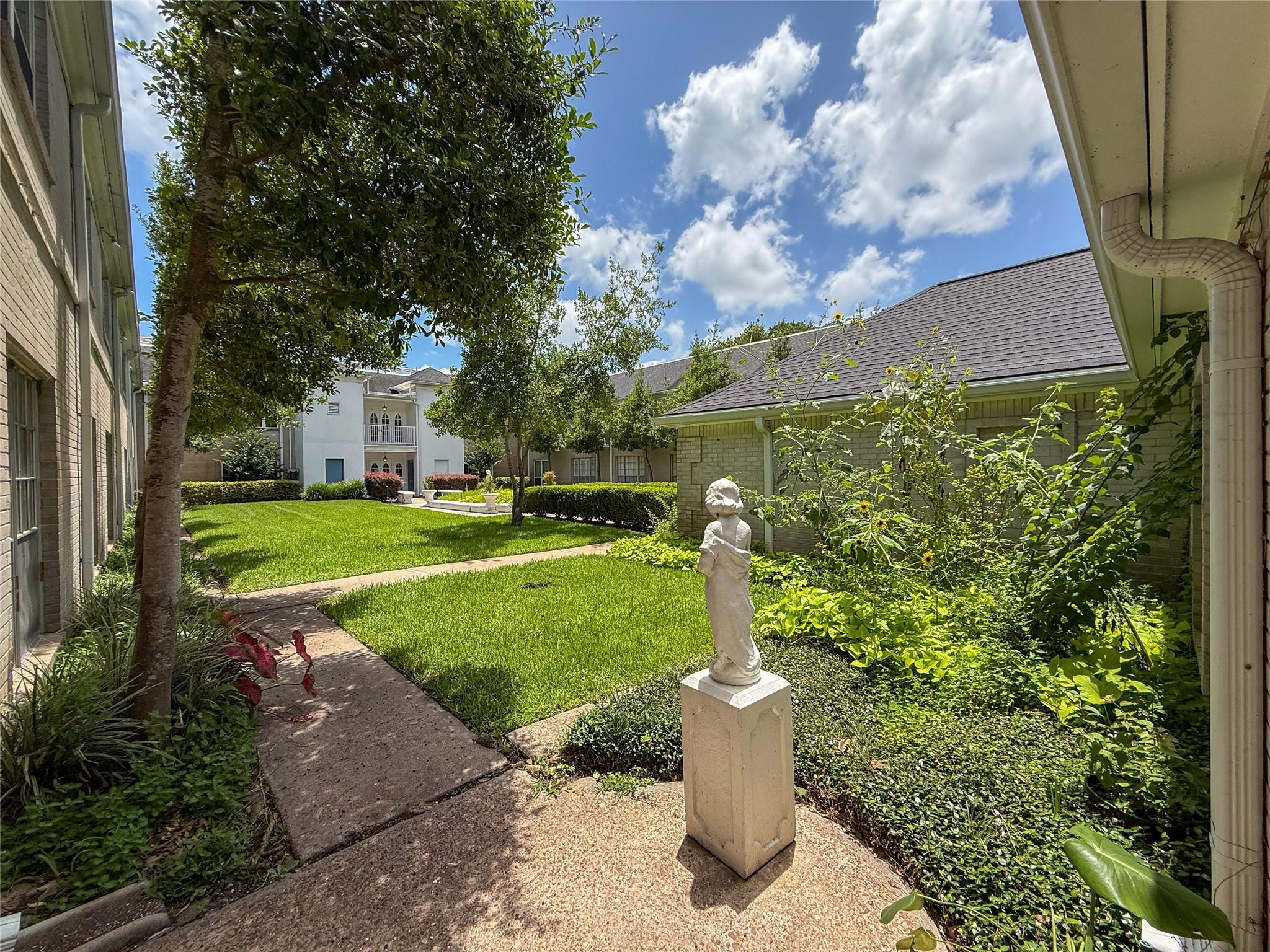2600 Bellefontaine Street # A25, Houston Tx 77025 Property Photo 25