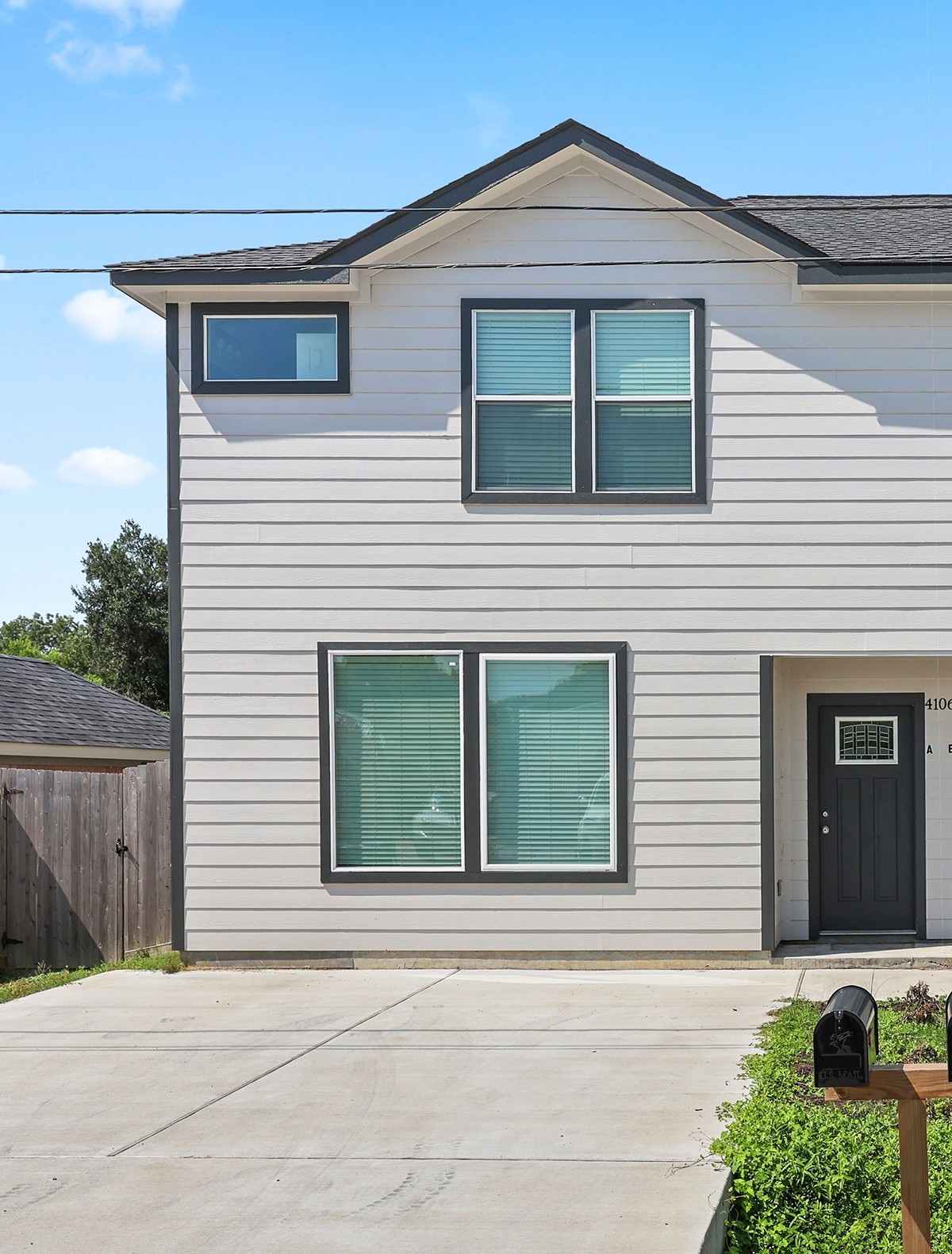 4106 White Street Property Photo 5