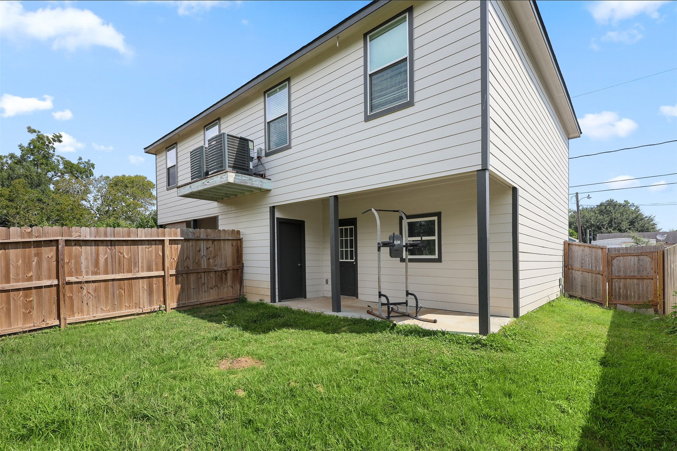 4106 White Street Property Photo 12