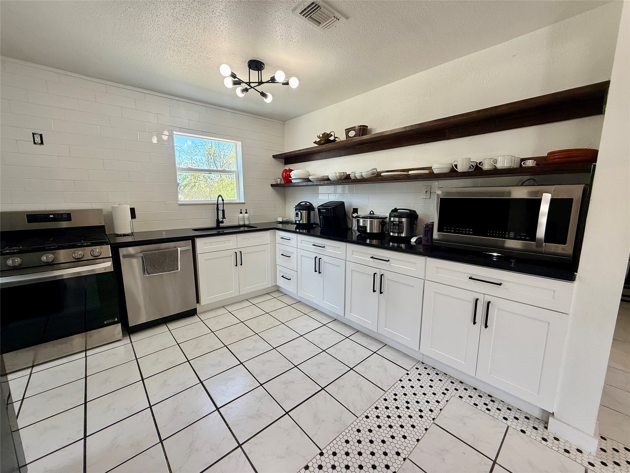 4183 County Road 571 Property Photo 5