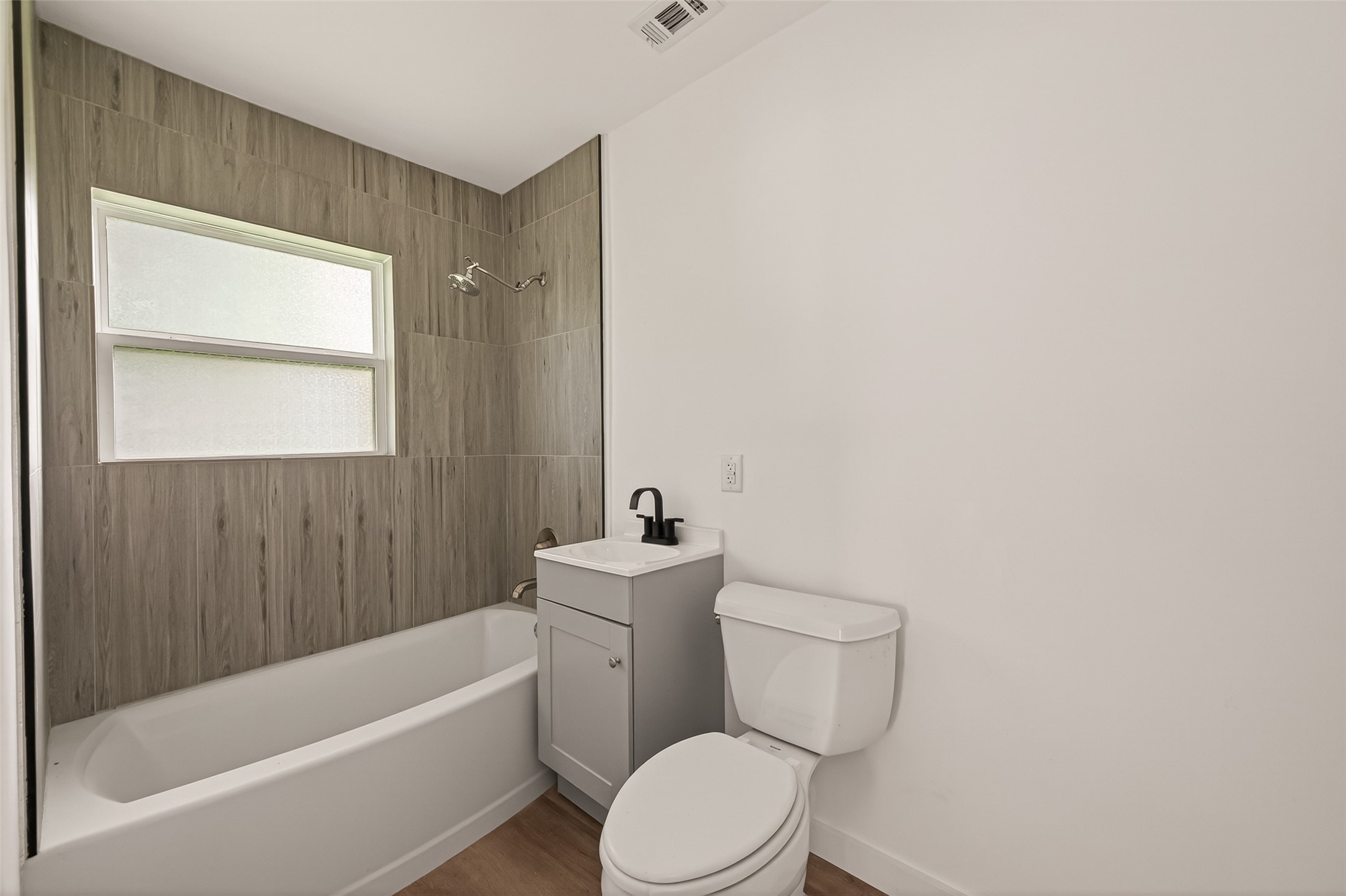 3922 Alsace Street Property Photo 26