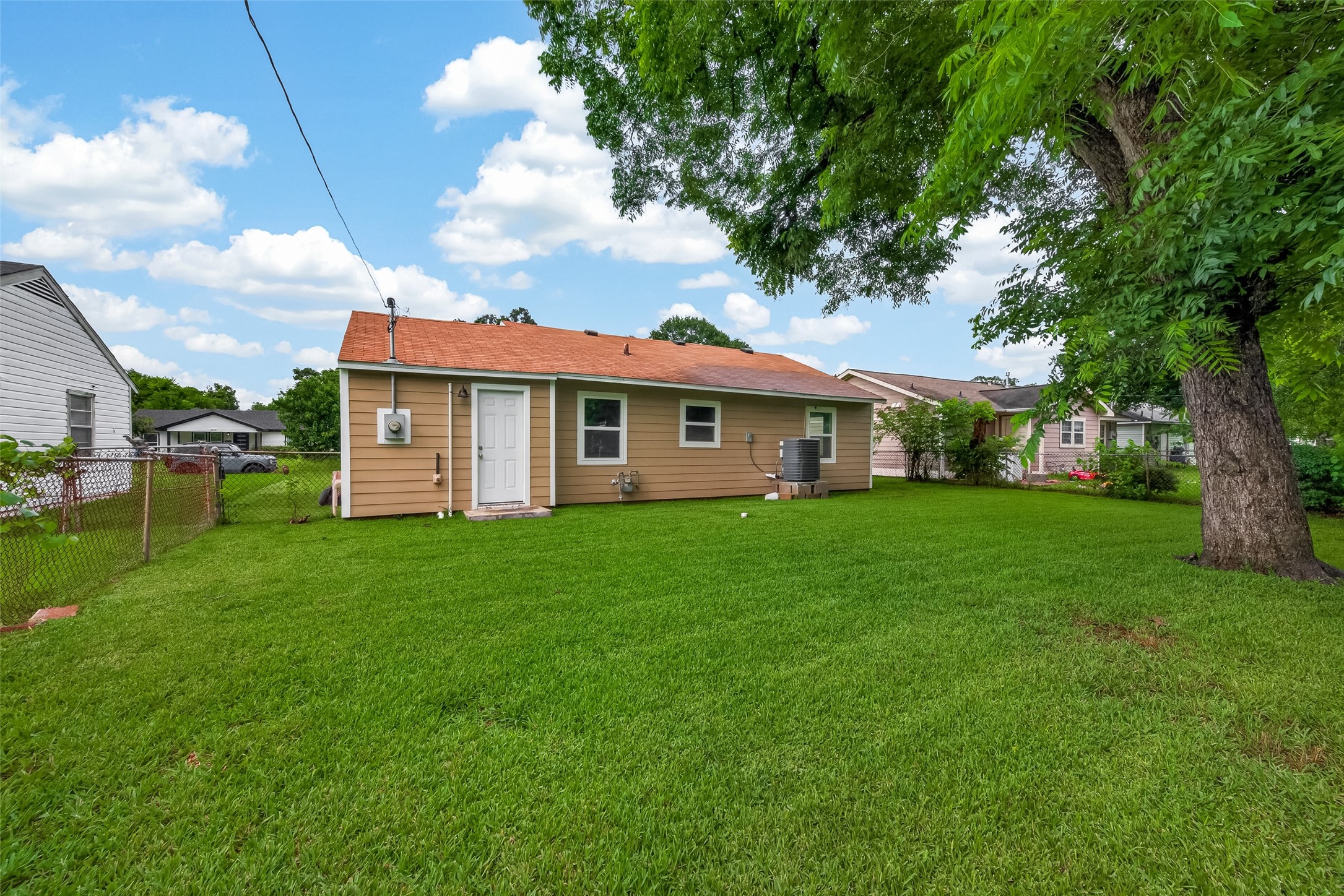 3922 Alsace Street Property Photo 29
