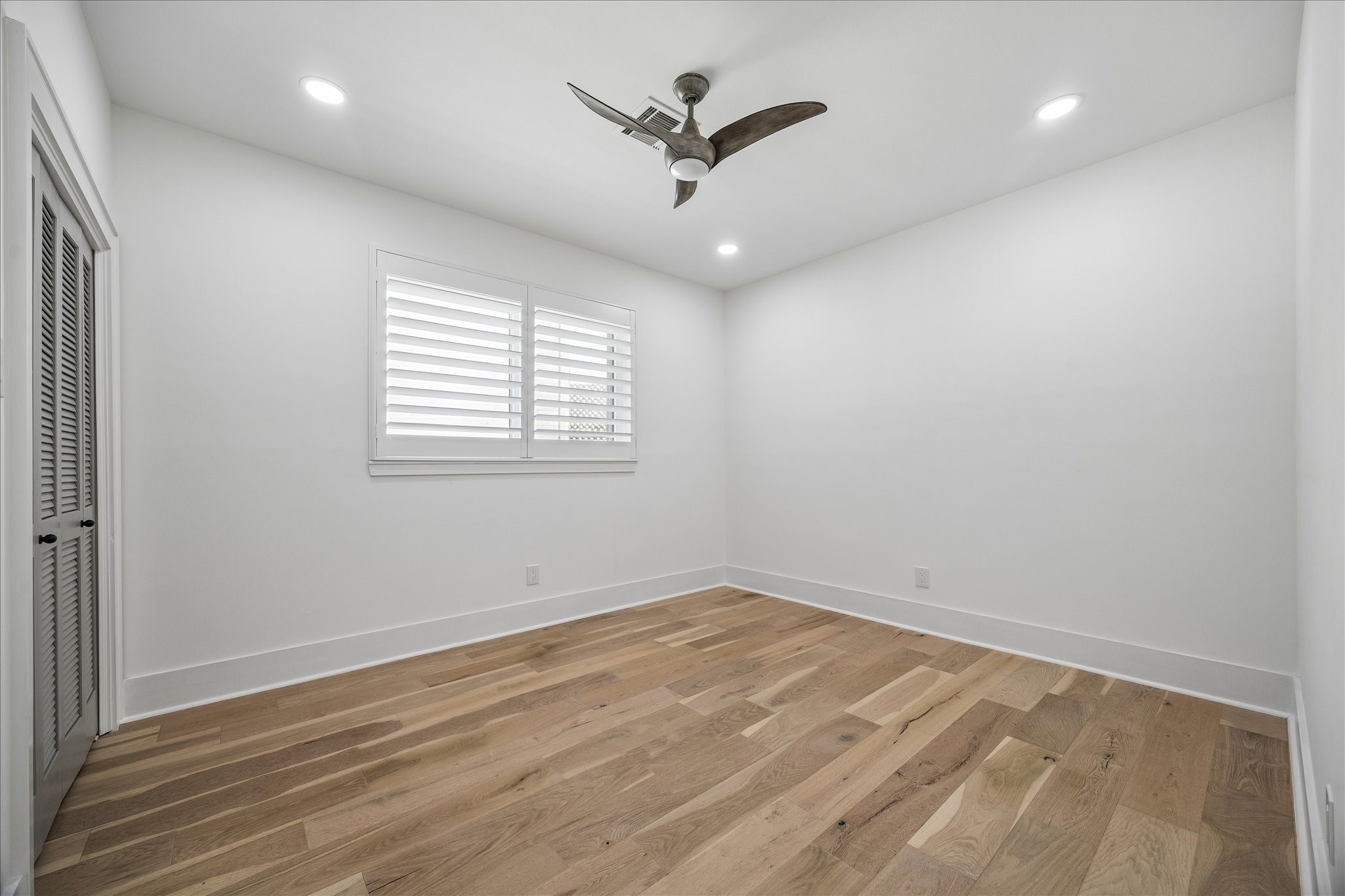 1326 Sugar Creek Boulevard Property Photo 25