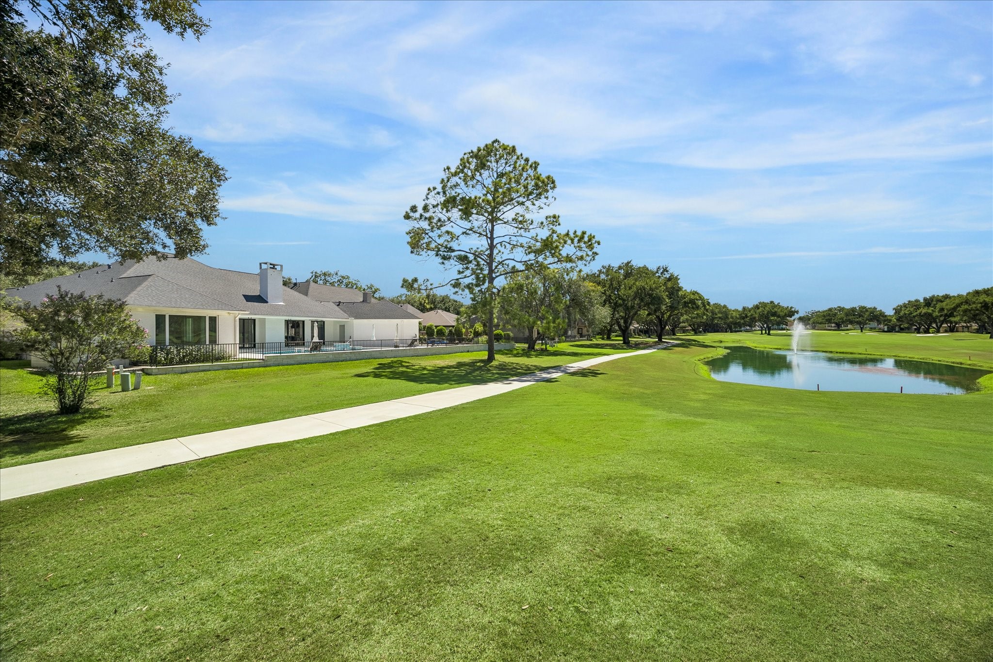 1326 Sugar Creek Boulevard Property Photo 30