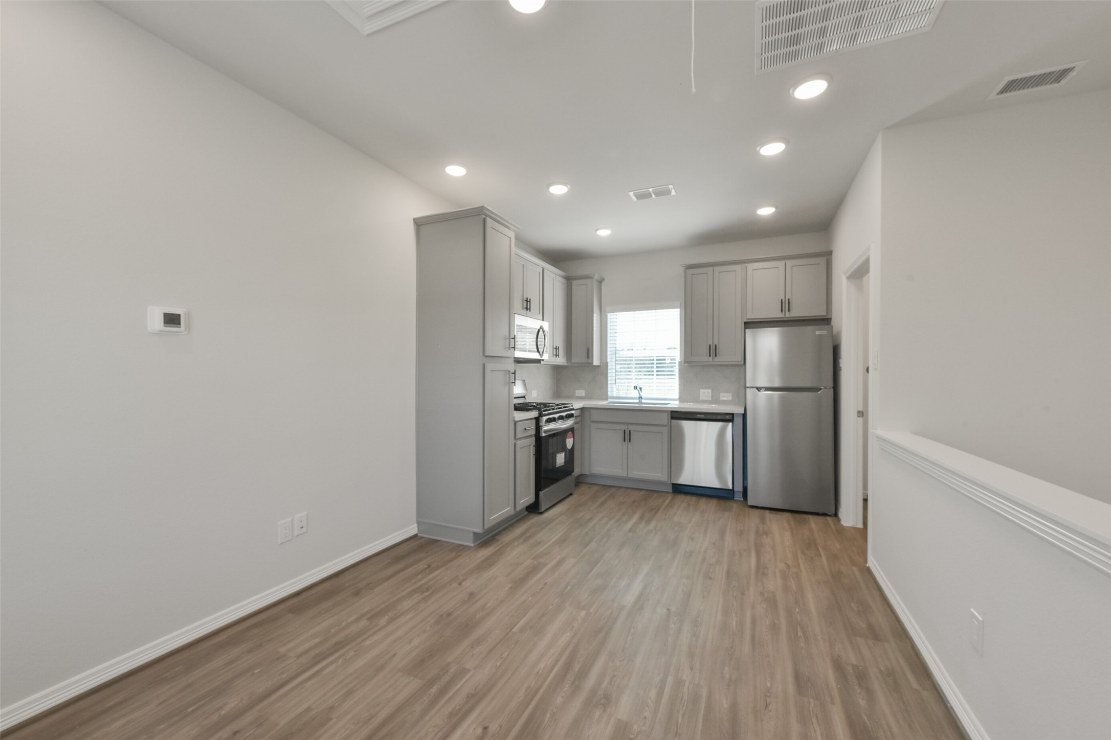 6937 New York Street Property Photo 25
