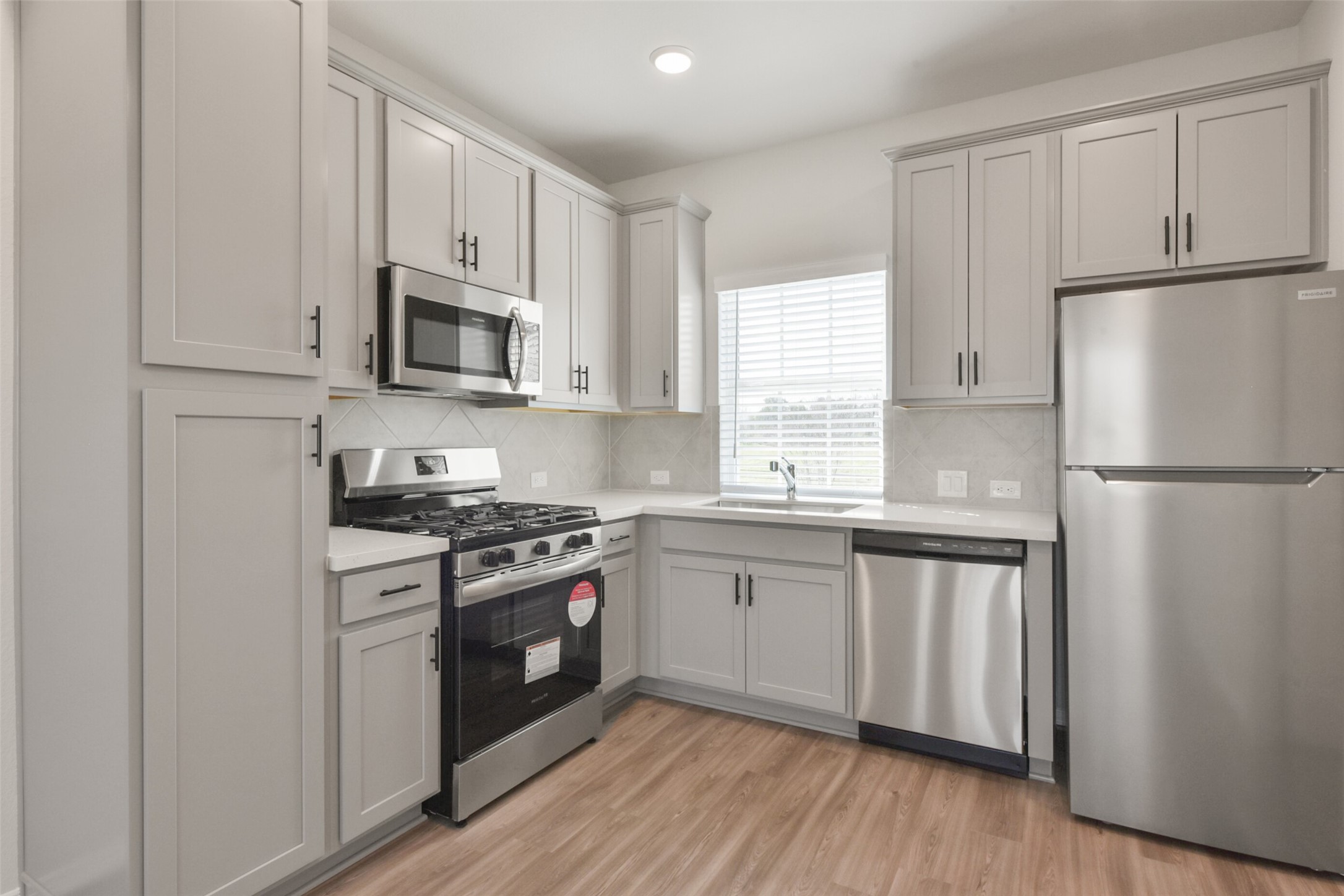 6937 New York Street Property Photo 27