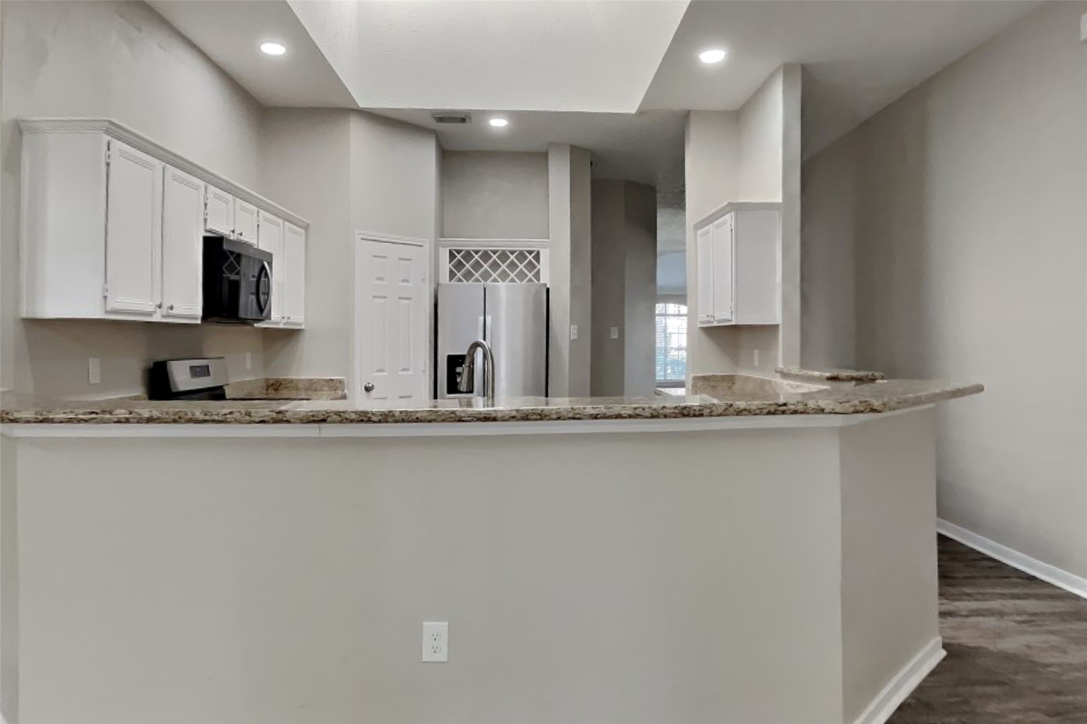 20423 Drakewood Drive Property Photo 6