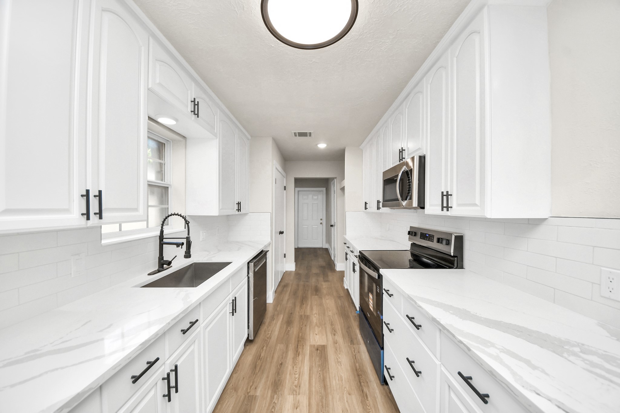 11615 One Token Drive Property Photo 2