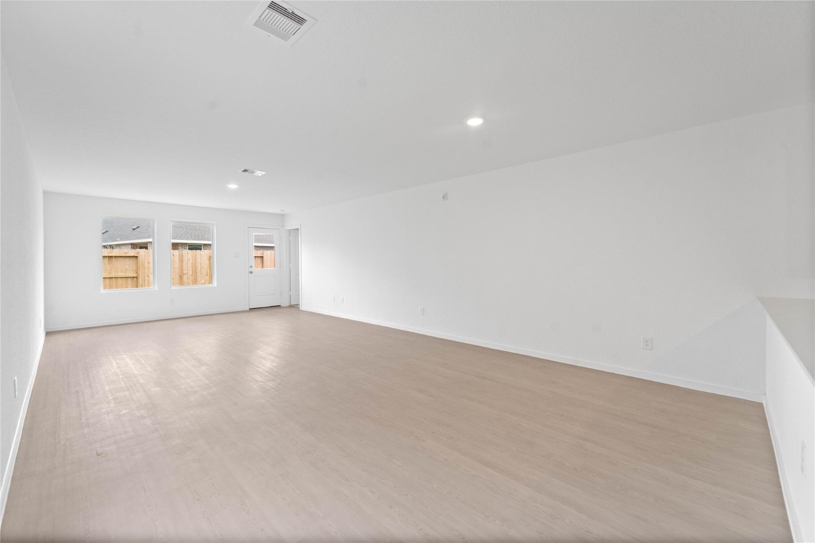 28735 Texas Plains Drive Property Photo 4