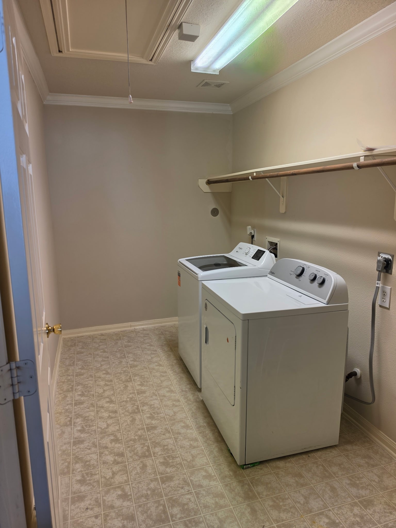 27114 Sunset Pines Drive Property Photo 10