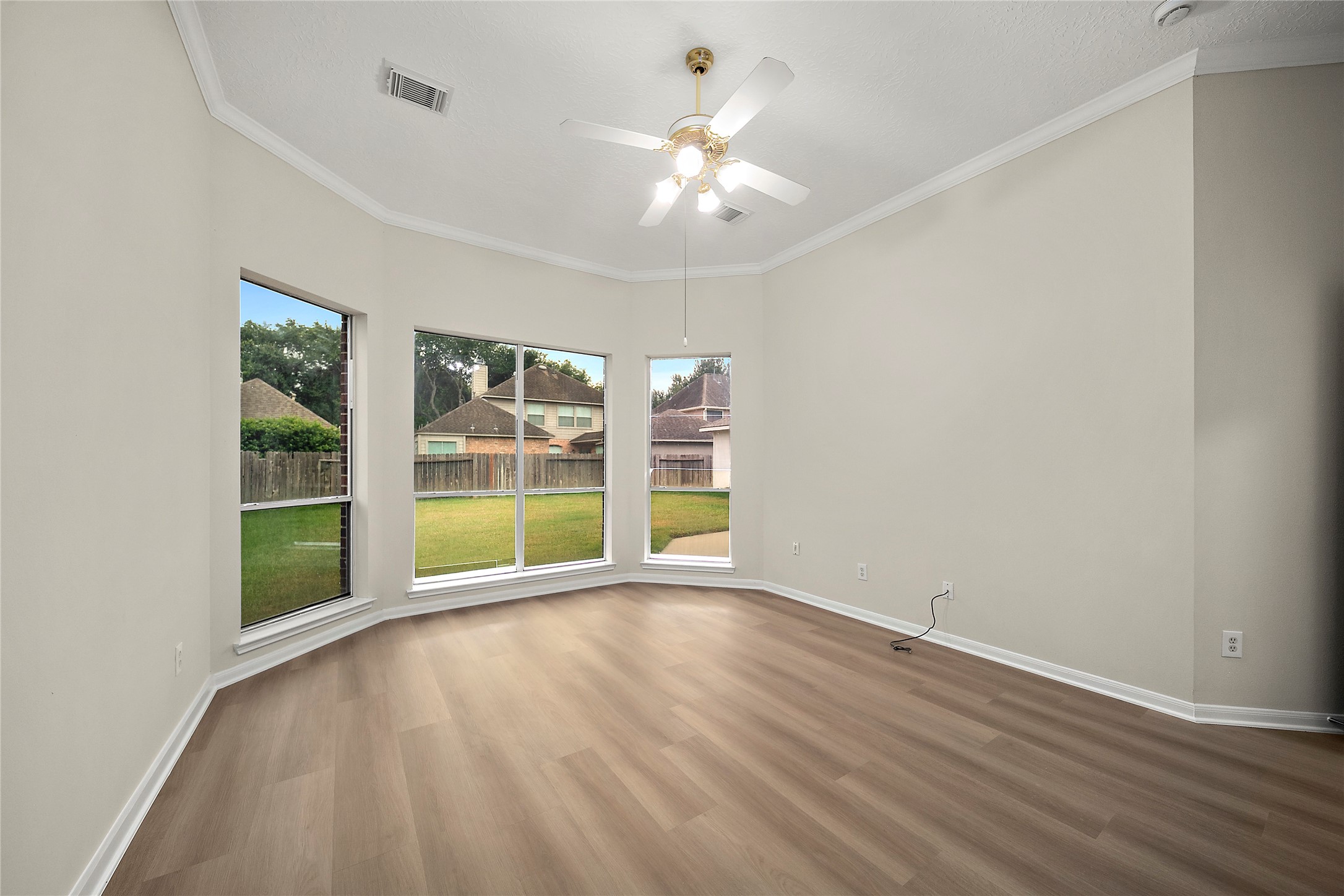 1715 Brightlake Way Property Photo 15