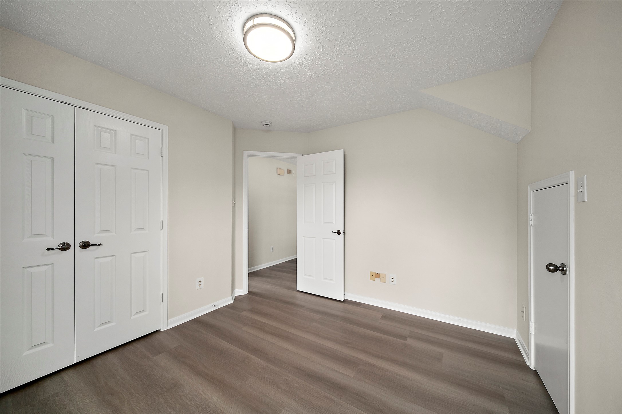 1715 Brightlake Way Property Photo 29