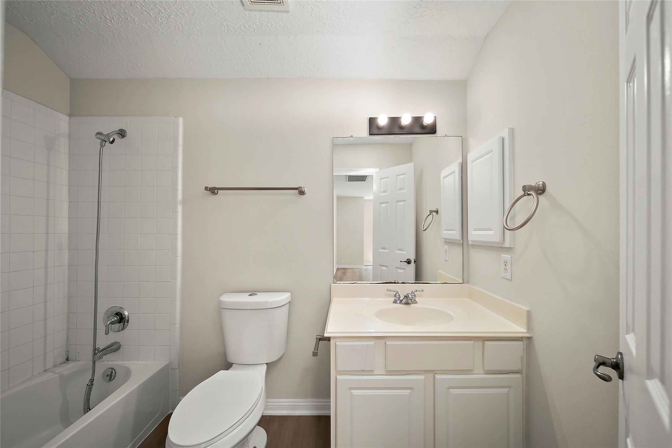 1715 Brightlake Way Property Photo 30