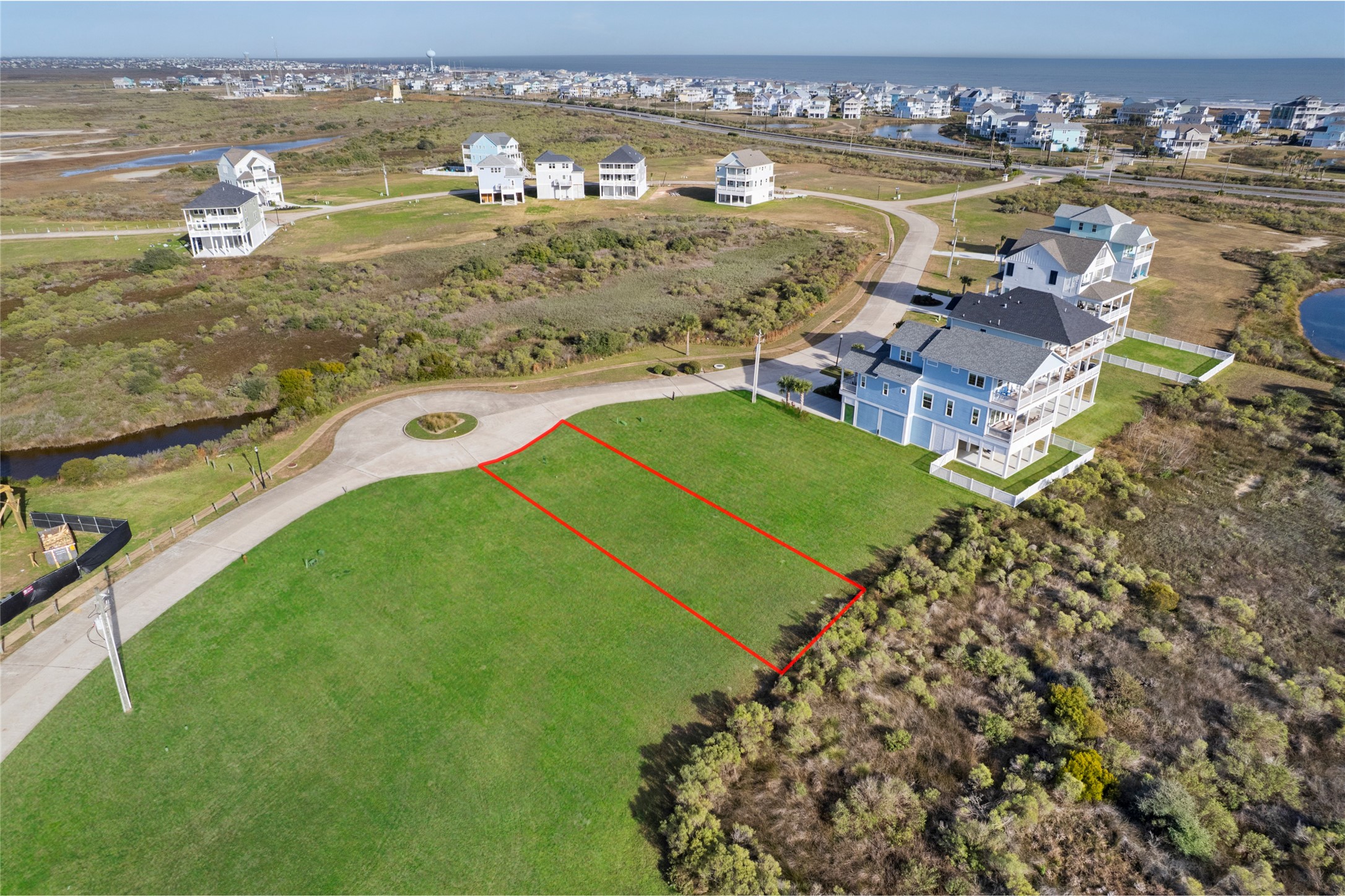 26003 Bay Breeze Drive Property Photo 3