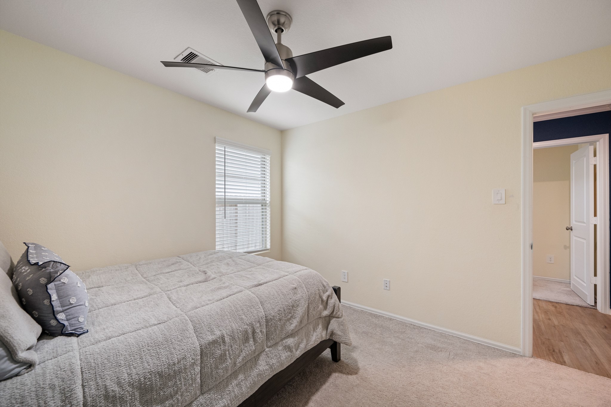 760 Hackberry Branch Court Property Photo 14