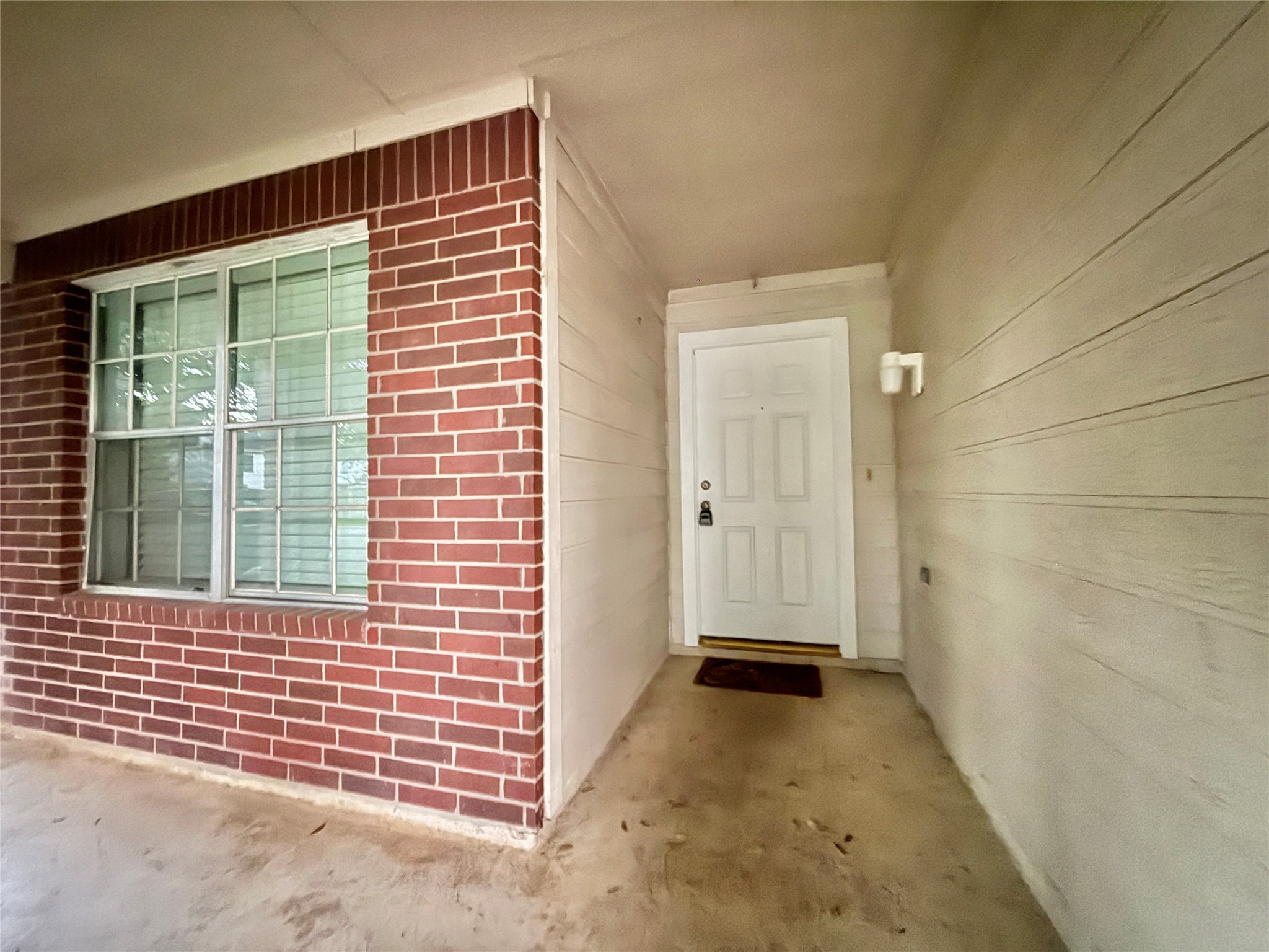 19134 Broadwind Lane Property Photo 2