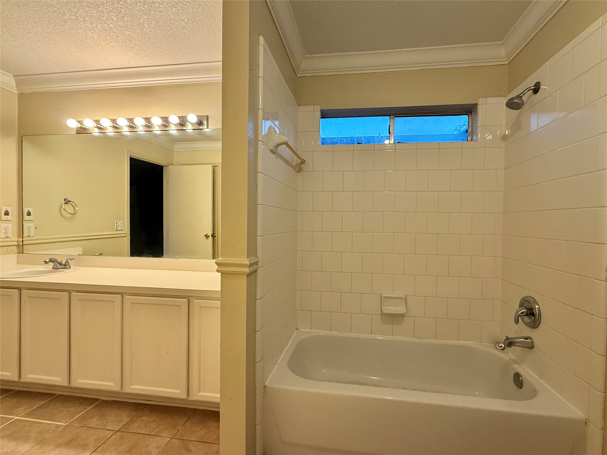 19134 Broadwind Lane Property Photo 12